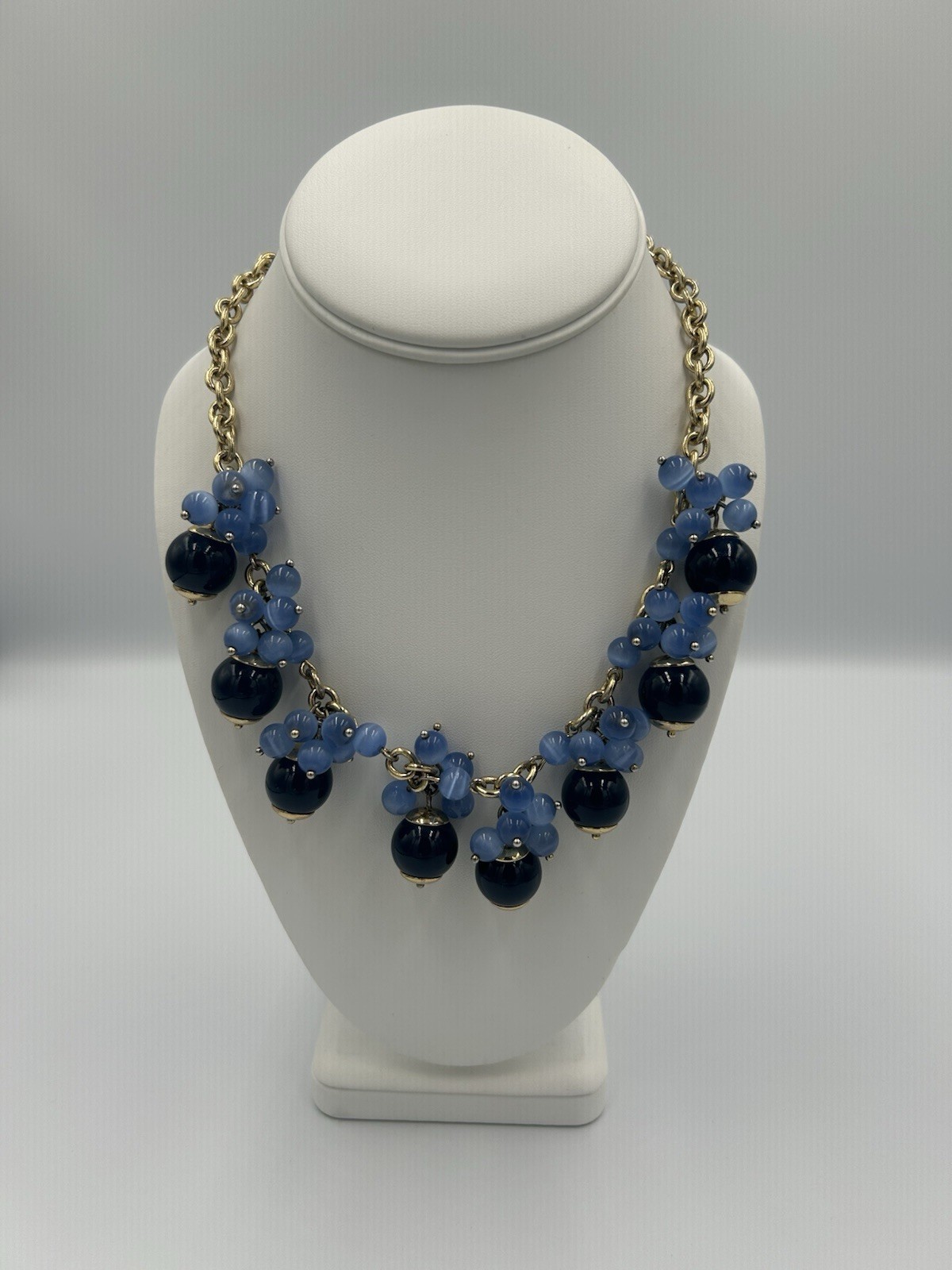 Talbots Dark & Light Blue Glass Beaded Cha Cha 20” Necklace Gold Tone Chain