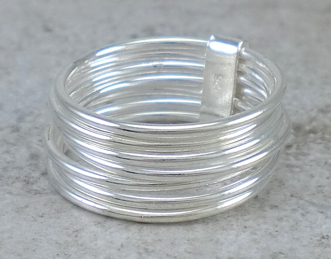7 DAY RING STERLING SILVER 7 BAND STACKED RING size 10 style# r2629