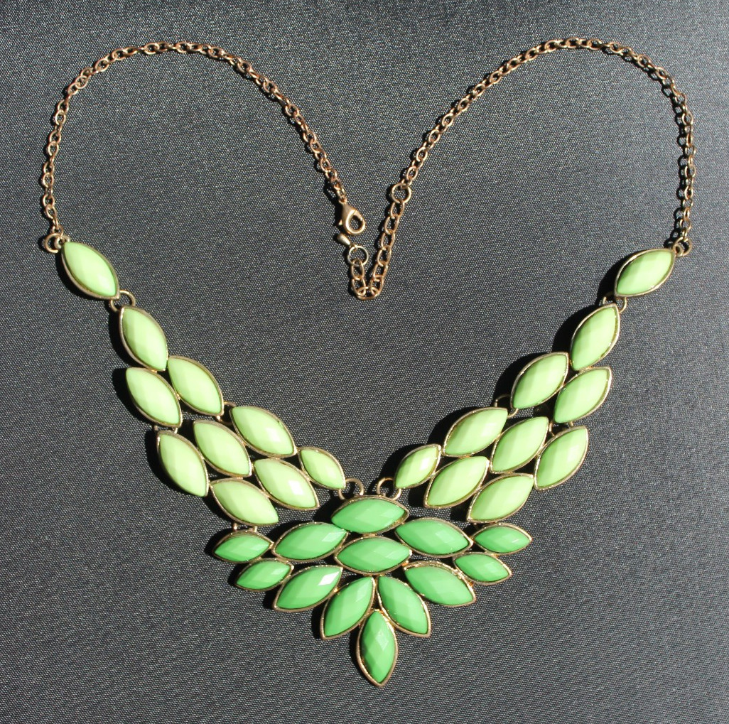 Light & Dark Green Gold Tone Chain Statement Bib Necklace Bib Acrylic Navettes
