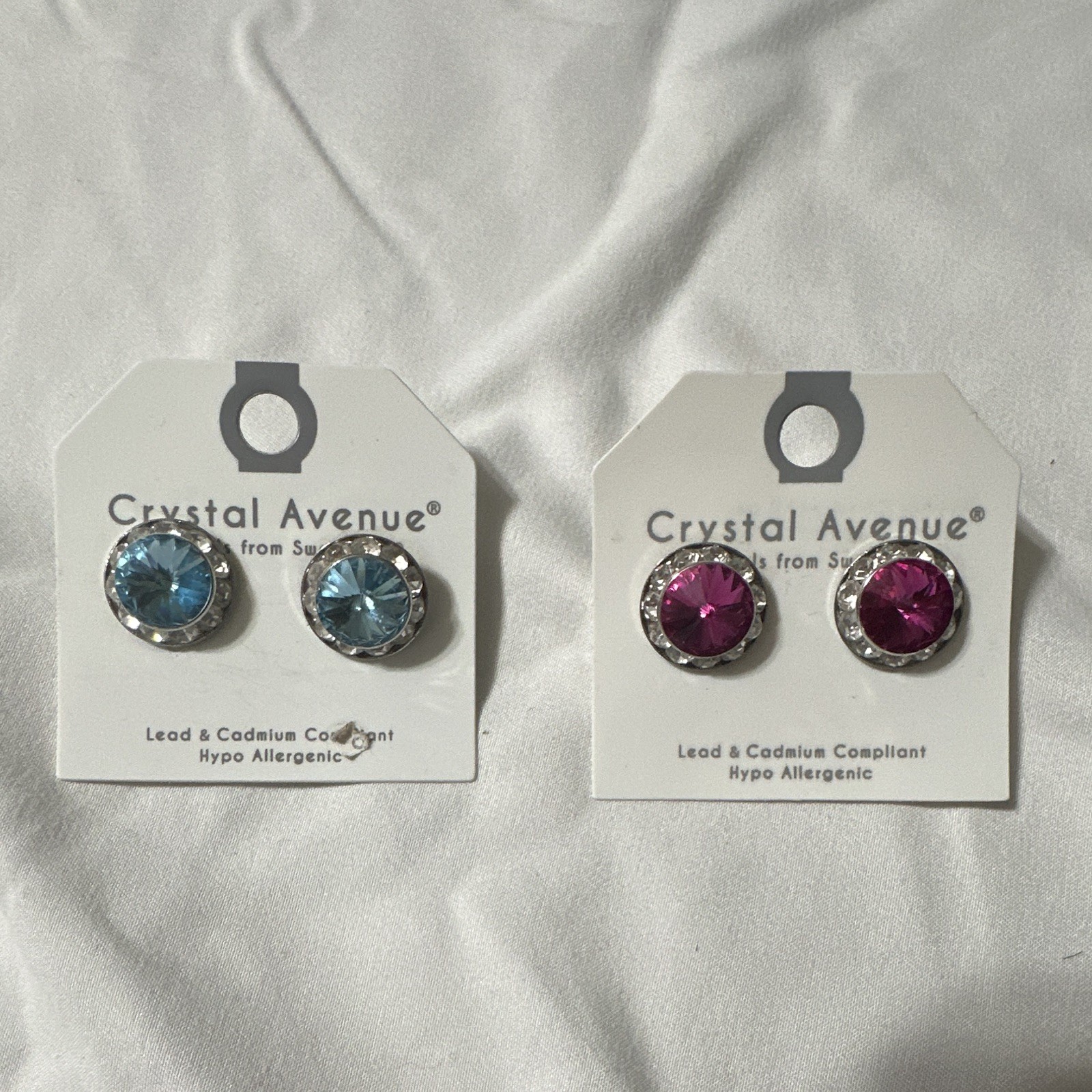 Crystal Avenue Hypoallergenic Round Halo Stud Earrings Blue Crystal Silver