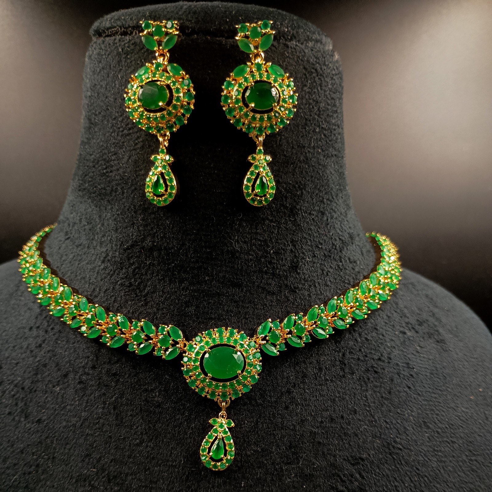 Vintage Long Emerald Statement Necklace Set 22K Gold Plated Oval Stone Earrings