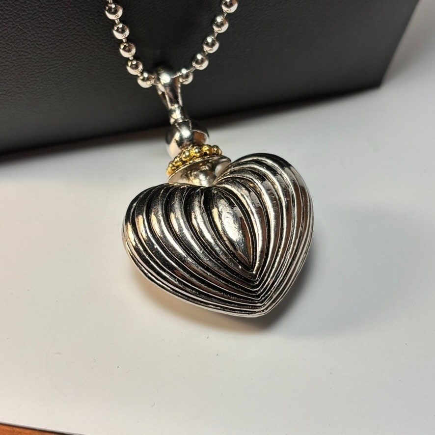 Necklace Set Vintage Silver Gold Heart Pendant Black Glitter Lucite Links