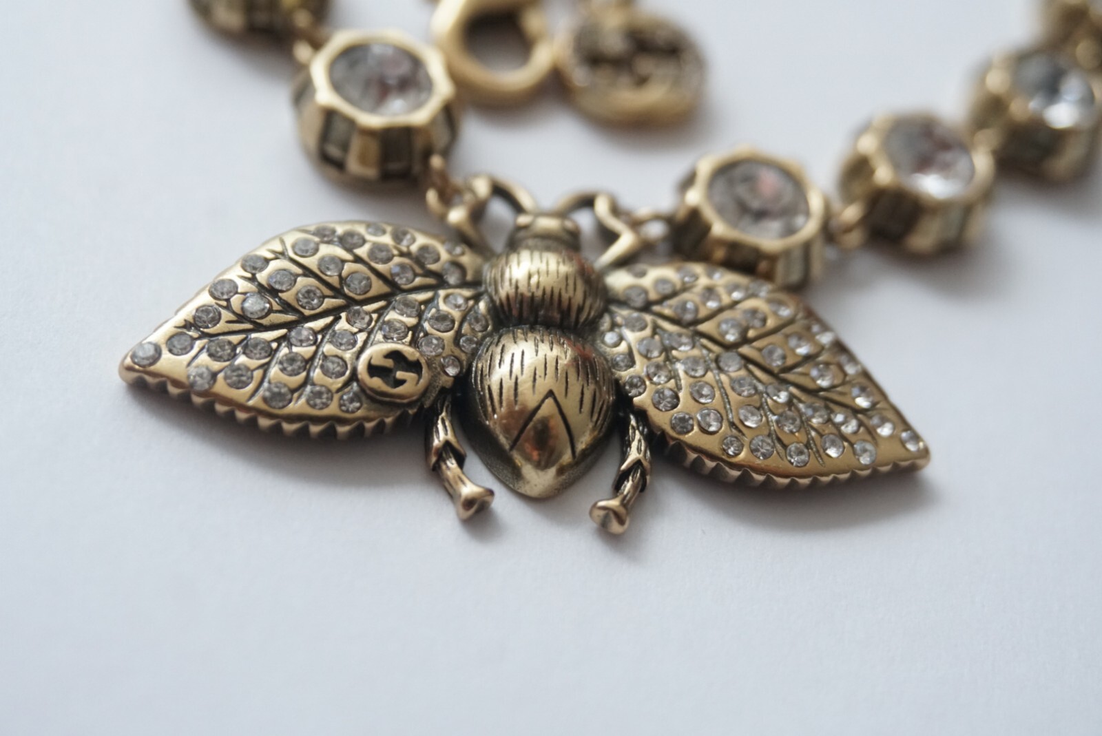 100% Authentic GUCCI Necklace logo GG box & duster bee
