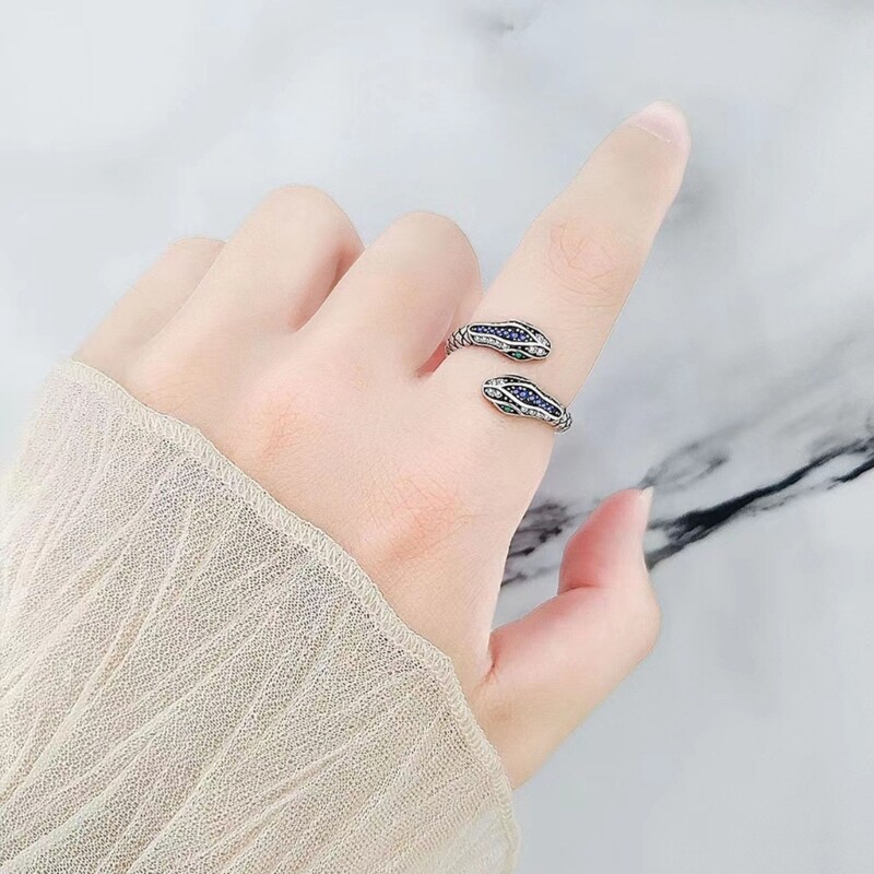 Vintage Punk Ring Irregular Adjustable Snake Ring Universal Size