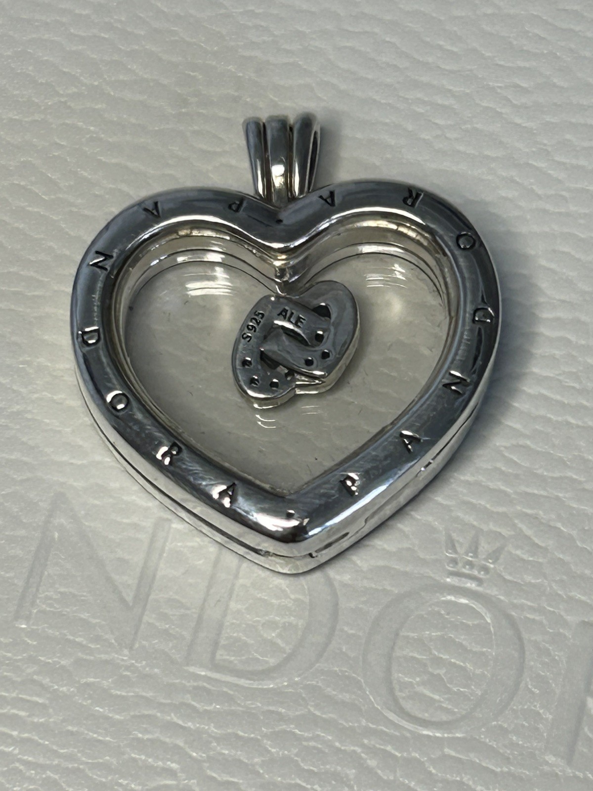 Authentic Pandora 2.5cm pavé Heart floating Locket & adjustable chain