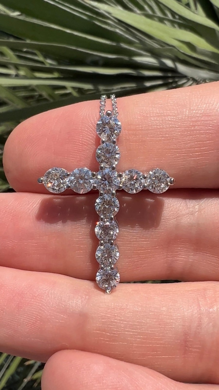 1 CTW Round Cut Moissanite Religious Cross Pendant 18″ Chain 925 Sterling Silver
