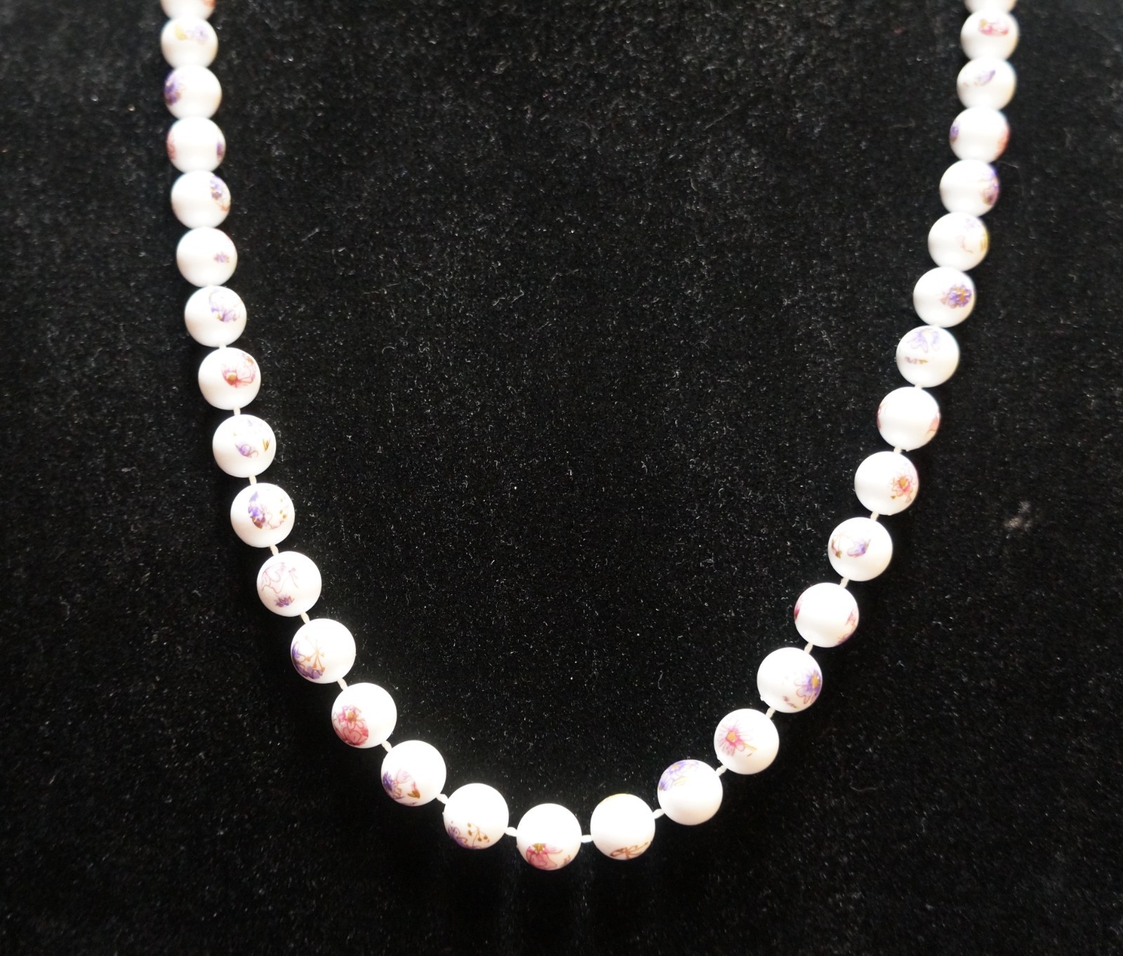 Pink Purple Flowers White Plastic Beads Necklace 26 IN