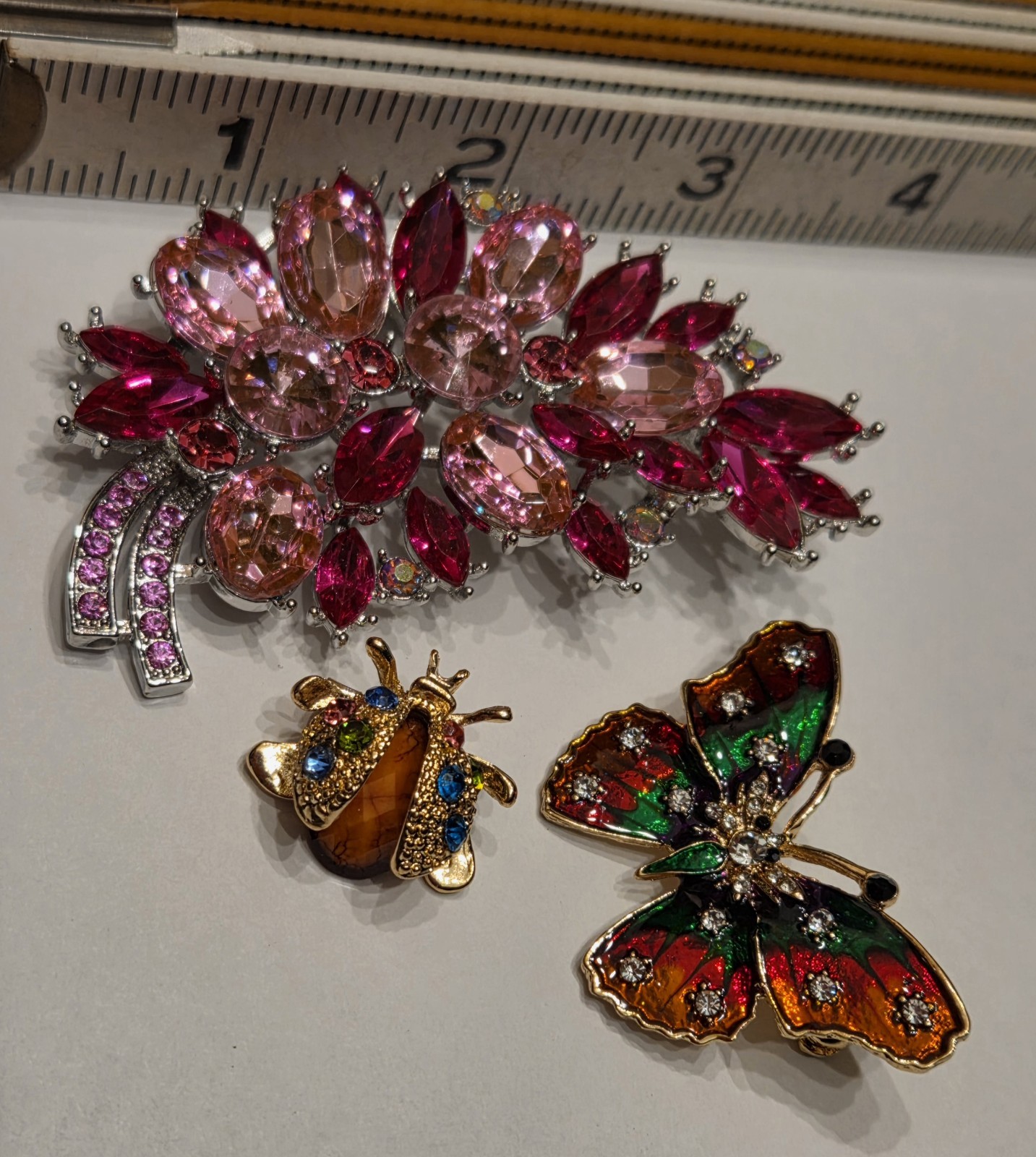 Stunning Big Pink Rhinestone Floral Leaf Butterfly Ladybug Brooch Lot 293-140