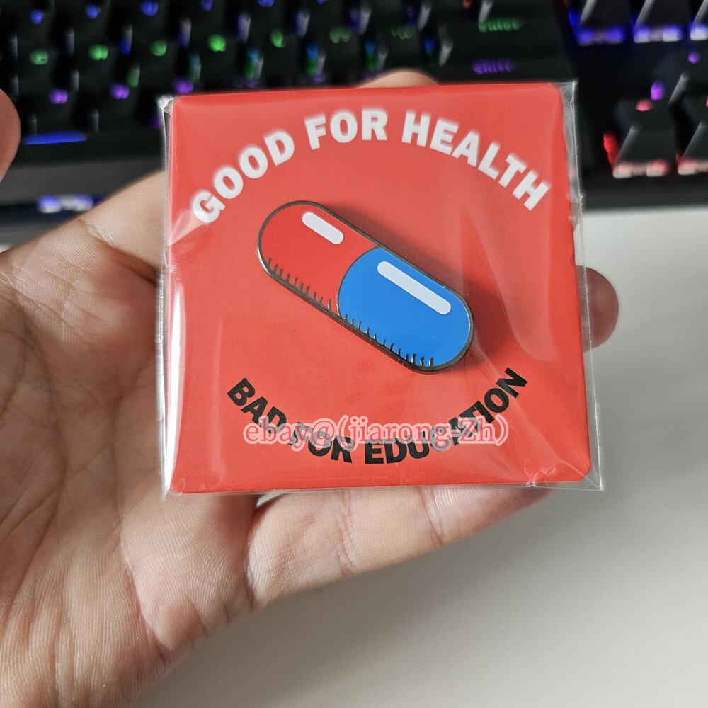 Anime AKIRA PILL high quality Metal Enamel Red Blue Pill lapel Pin Badge