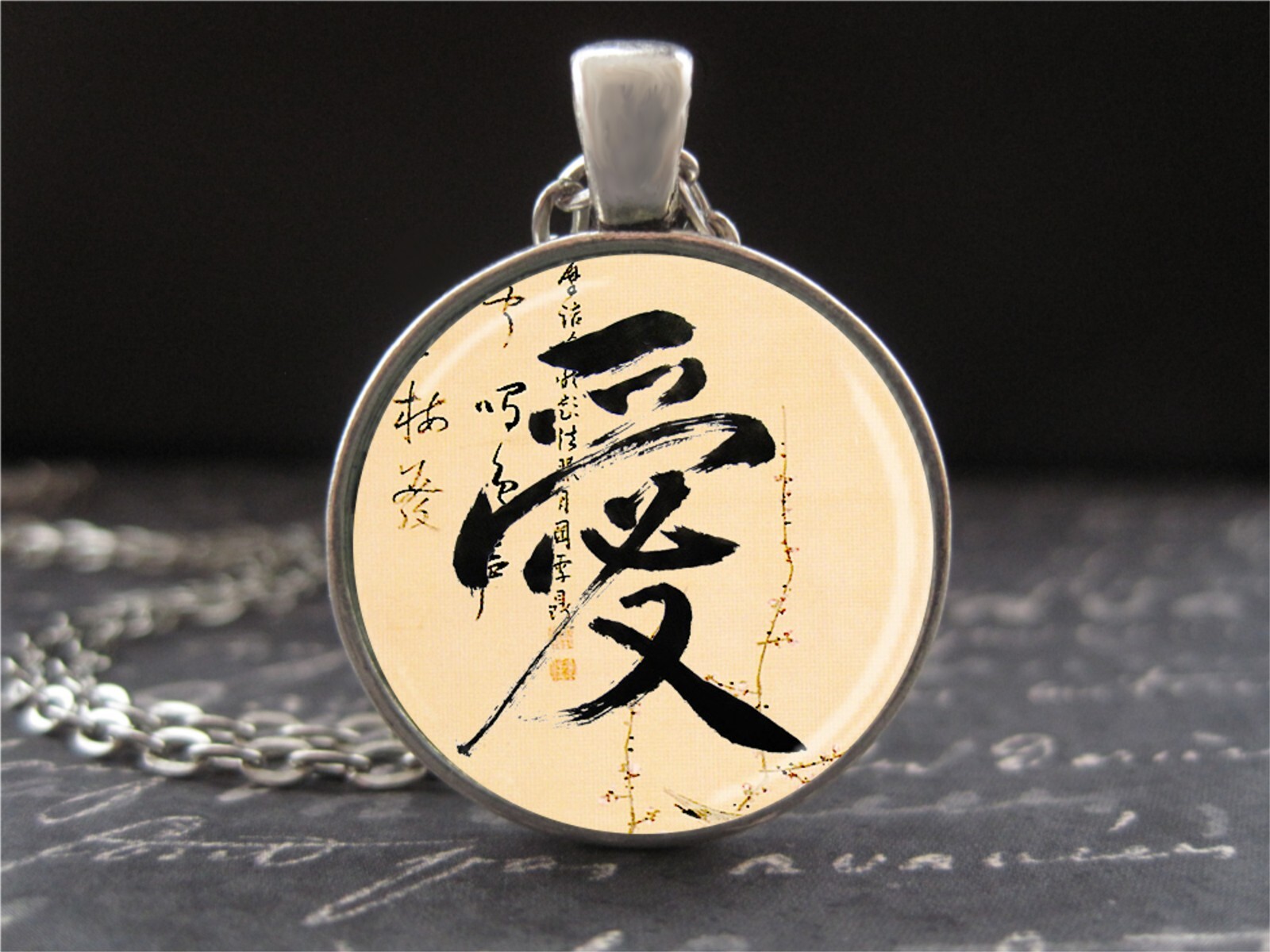 Japanese Symbol Love Necklace Kanji Kakejiku Calligraphy Art Pendant Jewelry New