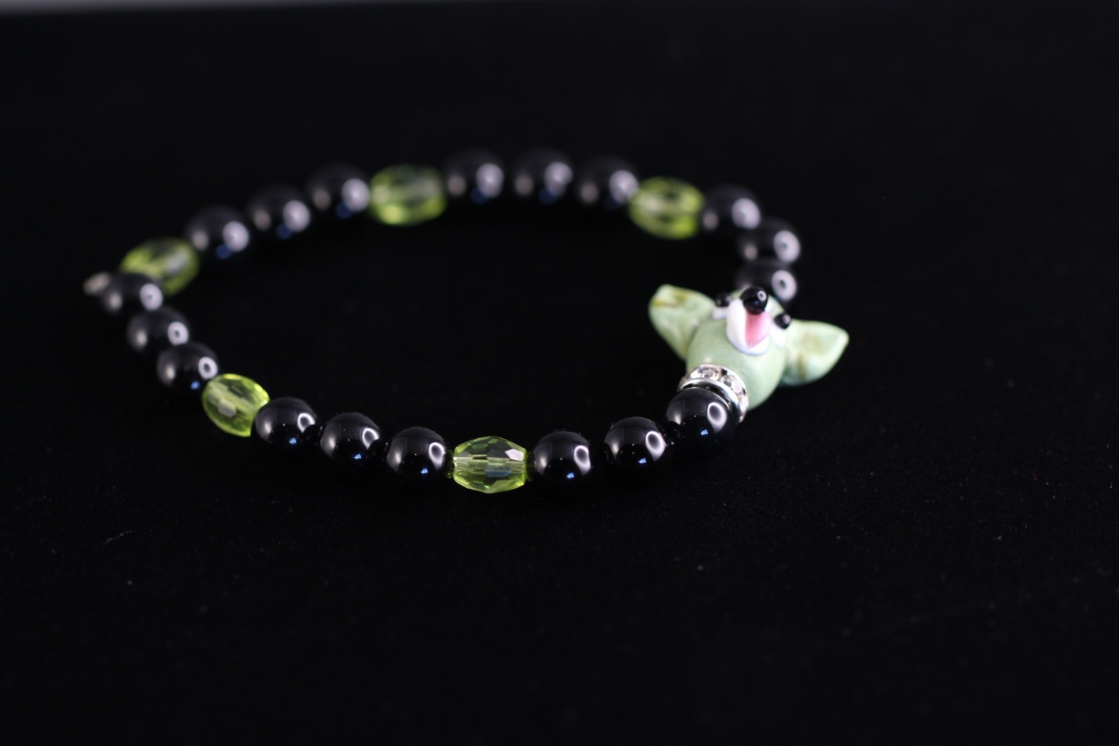 Dog Bracelet Green Lampwork 7″ inch Elastic Glass Beads Black Onyx Rhinestone