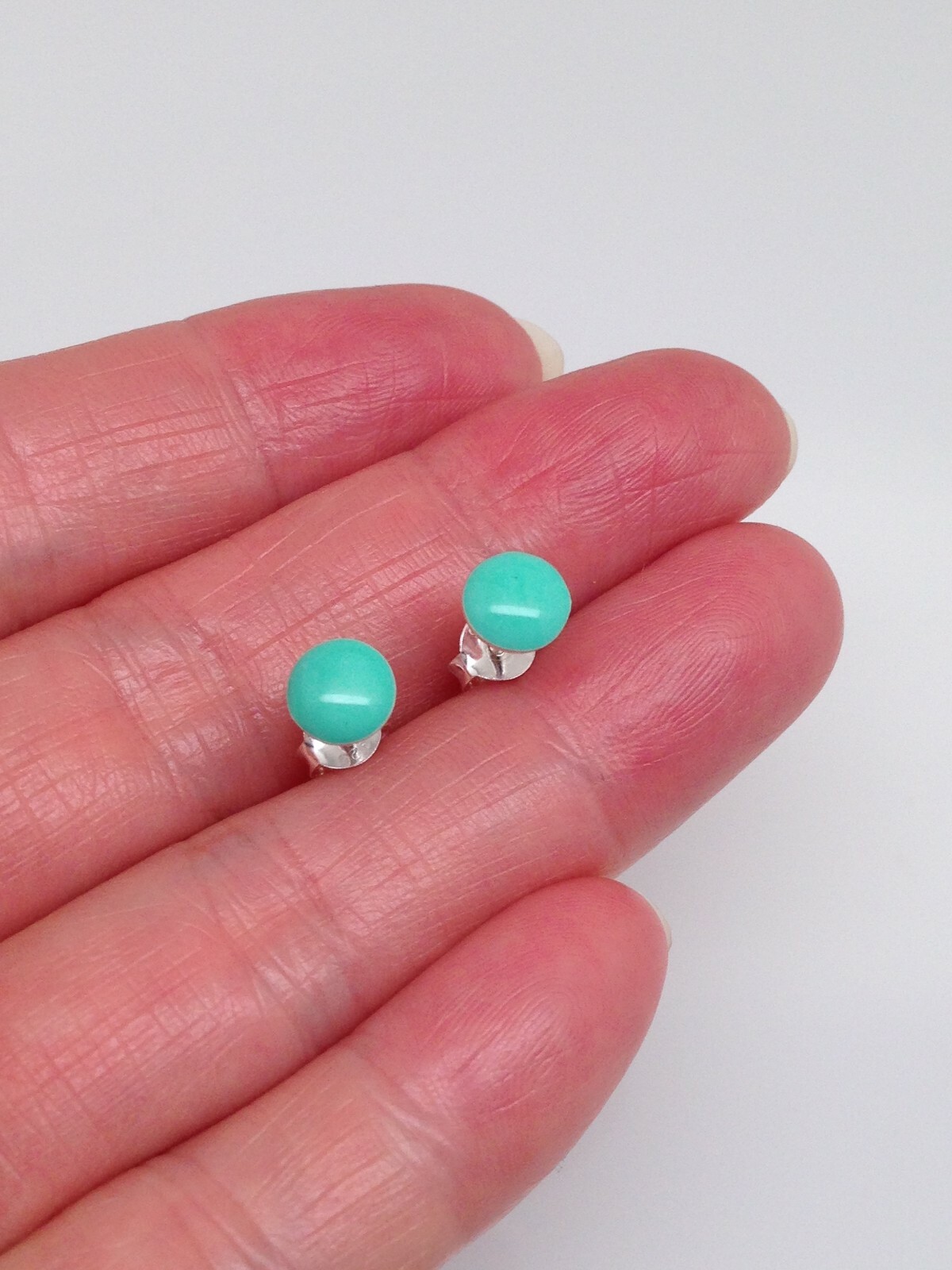 925 Sterling Silver Round Turquoise Stud Earrings 5.8mm