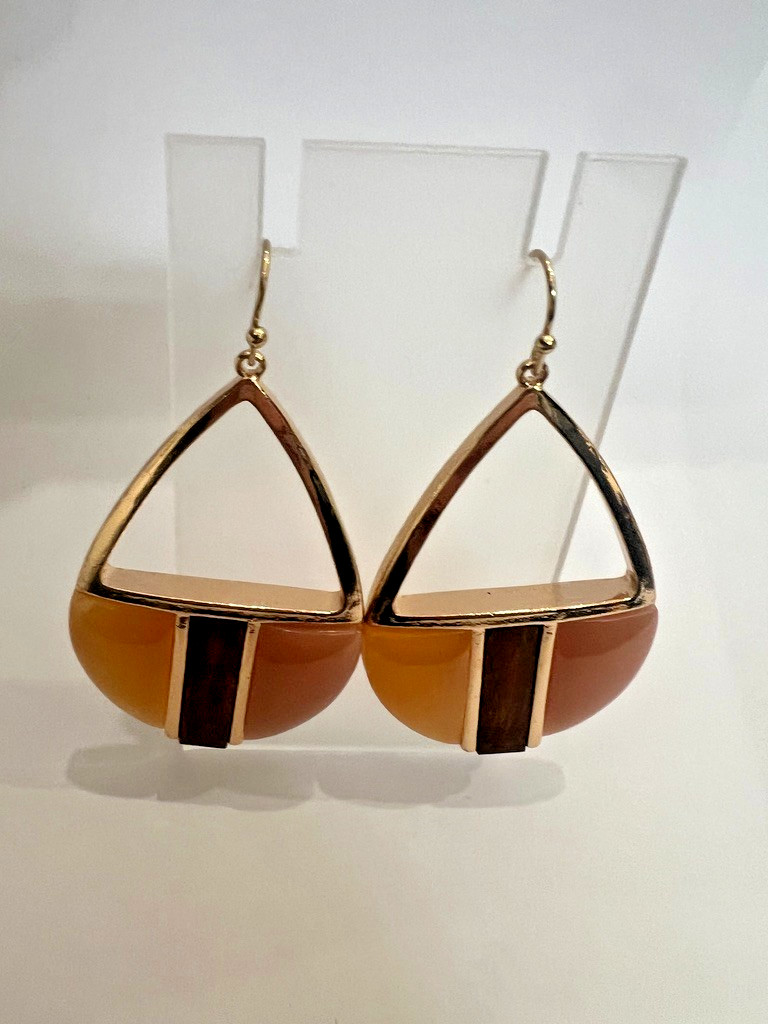 Uncas Int Gold Blush Wine Dangle Earrings Resin Wood Earth Tones Vendor Sample
