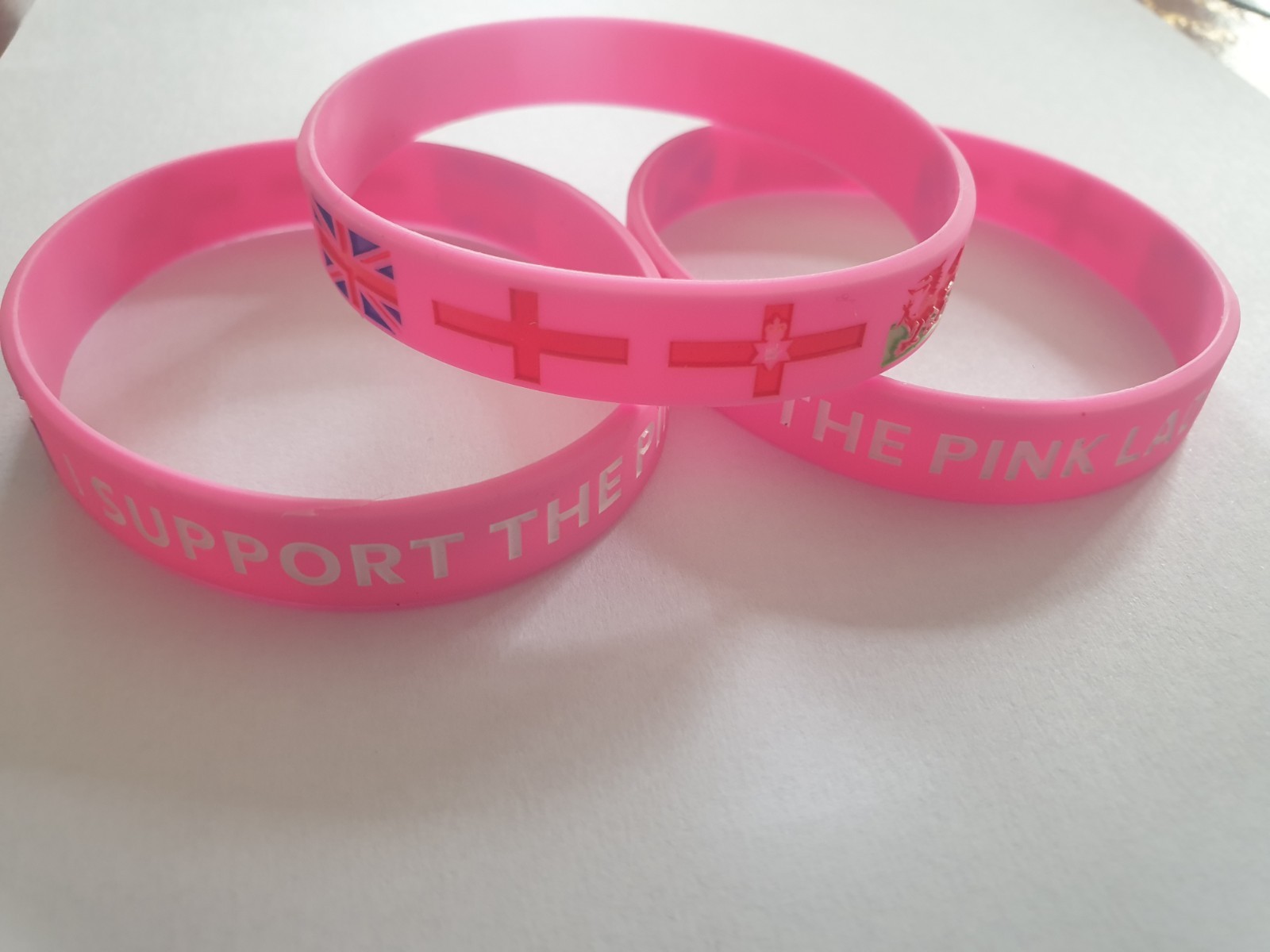 1 SINGLE I SUPPORT THE PINK LADIES Bracelet All UK Flags