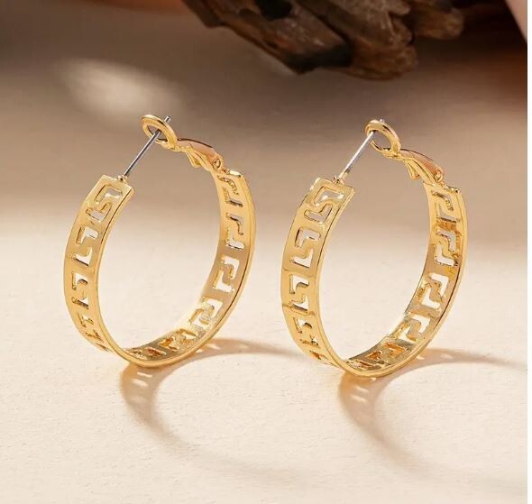 NEW WOMEN’S MEDIUM SMALL GOLD GREEK KEY ROUND HOOP EARRINGS LIGHT WEIGHT 1″