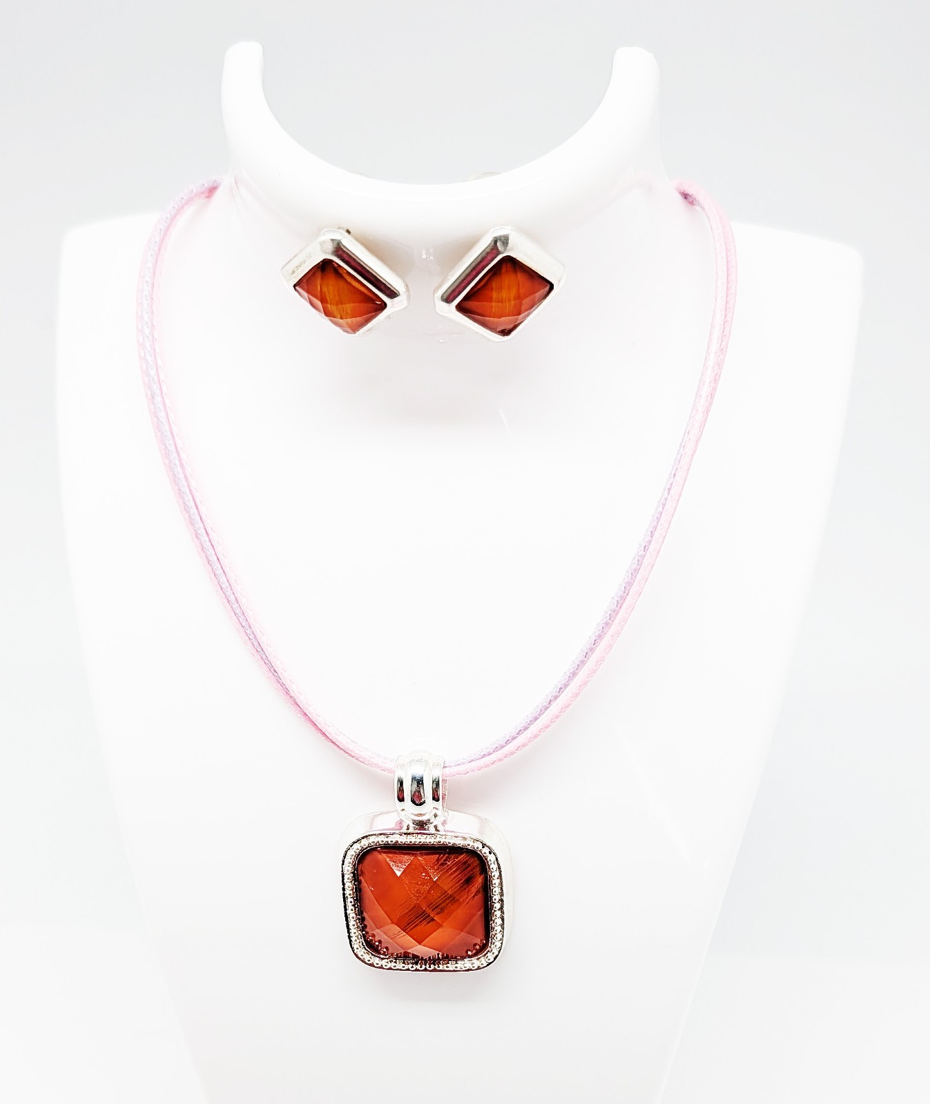 DESIGNER INSPRIED 17 in PINK FAUX FACETED GEM MULTI CORD SILVER JEWLERY SET