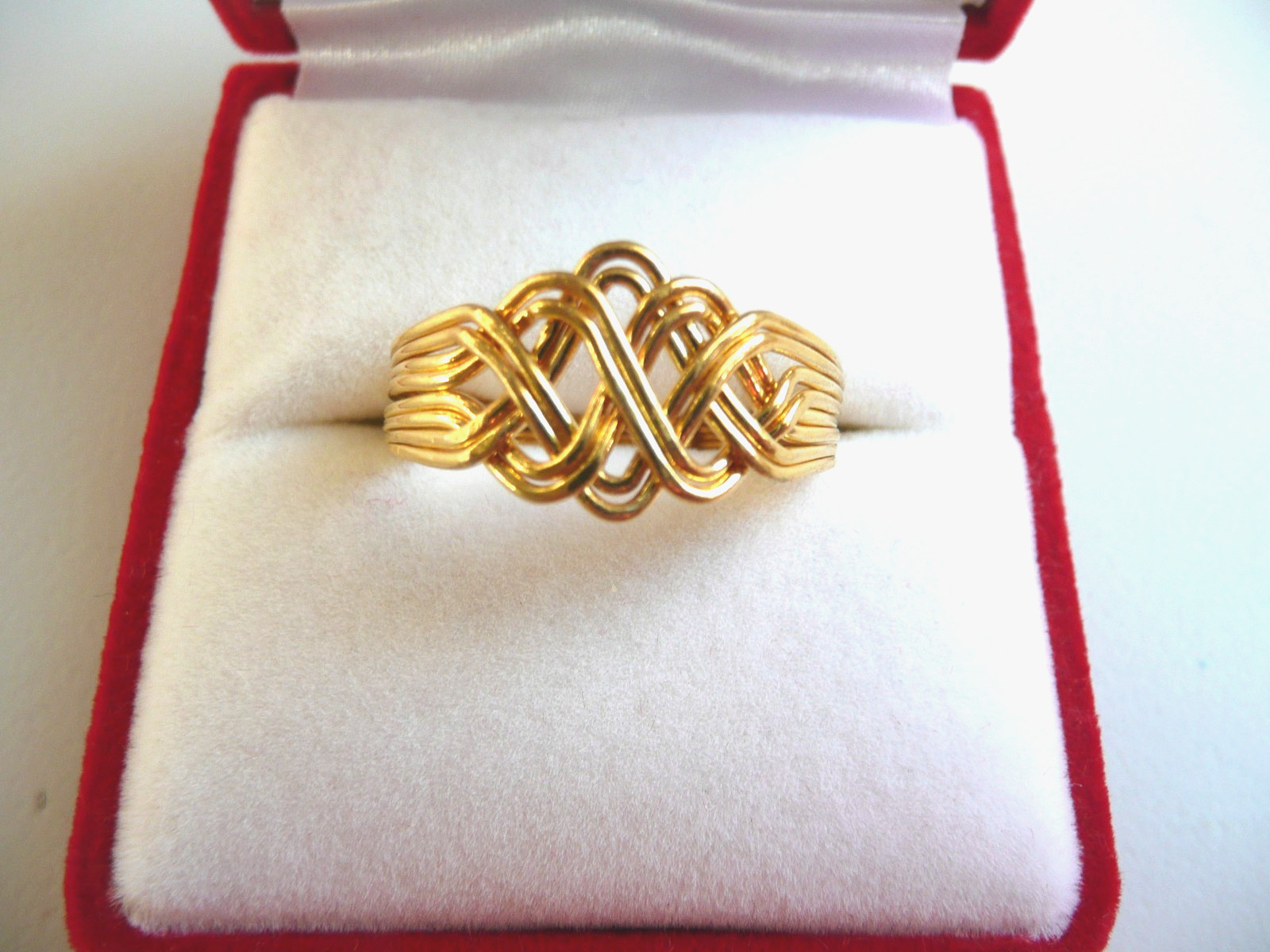 GOLD PLATED OVER SILVER 8 BAND PRINCESS UNIQUE PUZZLE RING 3 to 10