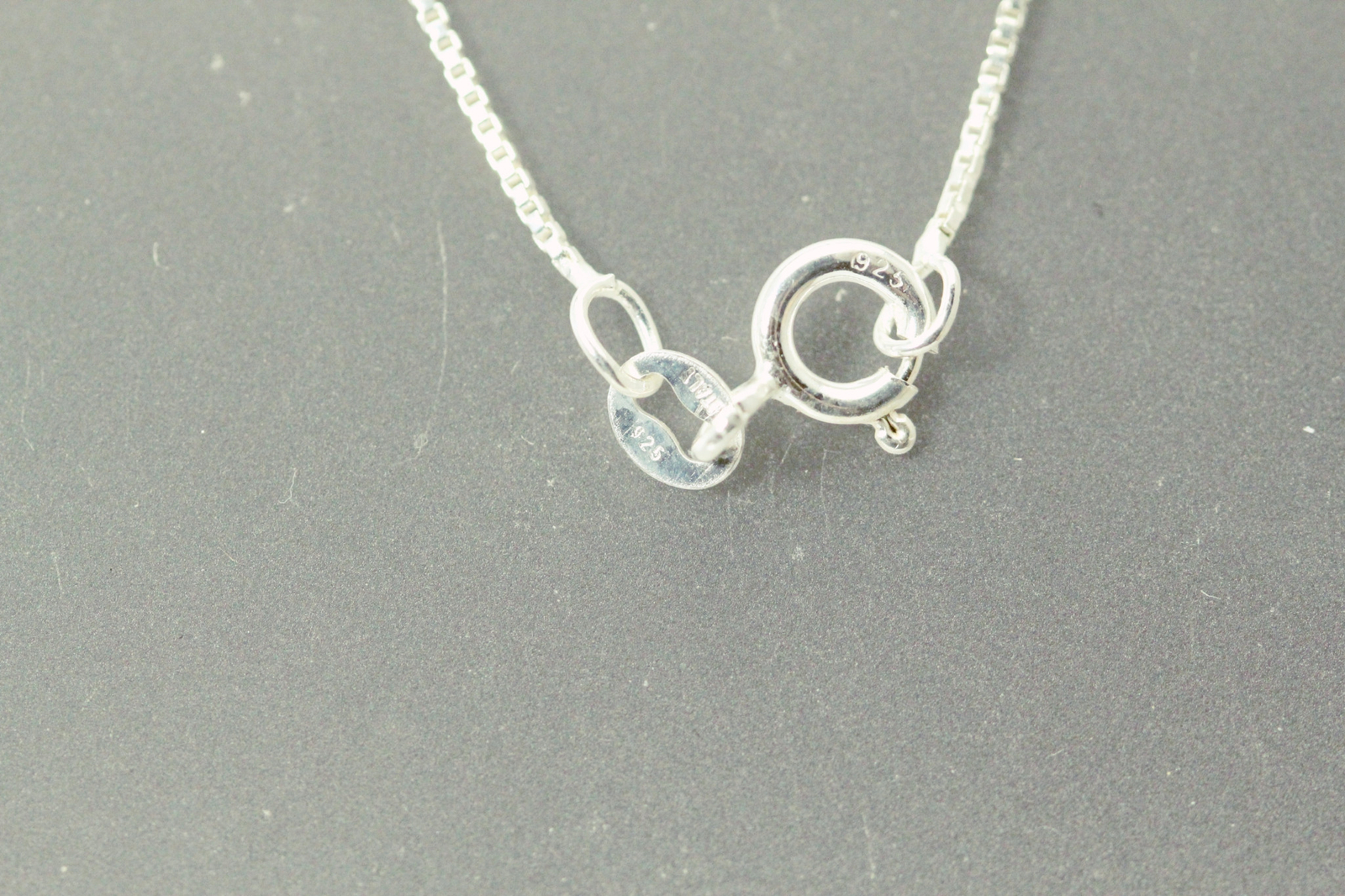 925 Sterling Silver Box Chain 17 1/2″ Necklace 1.9 Grams (NEC5629)