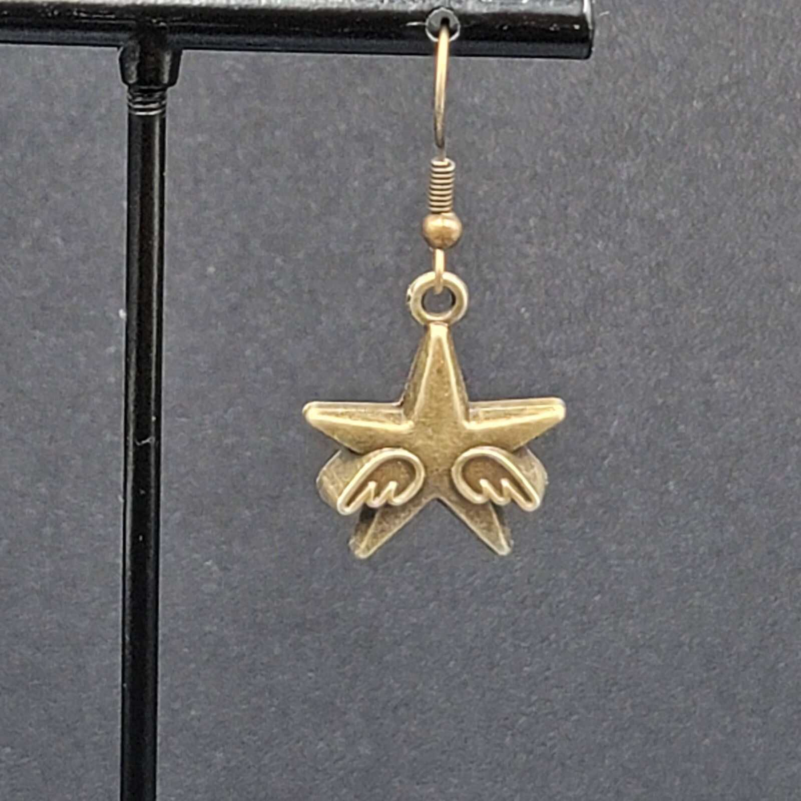 New WINGED STARS Pierced Earrings Bronze tone Dangle 7/8″