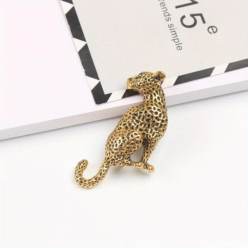 Black Rhinestone Cheetah Brooch Alloy Gold Plated Leopard Animal Brooch