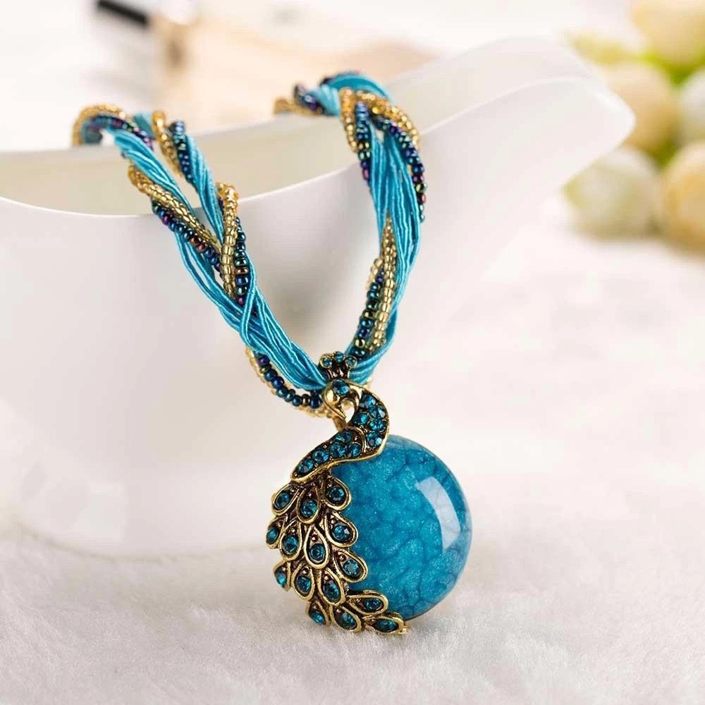 Elegant Peacock Necklace Womens Statement Pendant Bohemian Retro Style