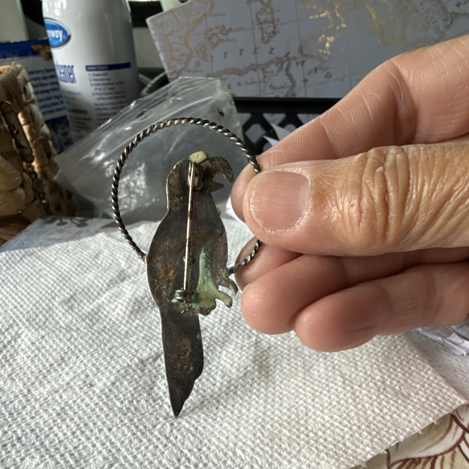 Sterling Silver .925 Parrot Brooch label Pin Mexico Bird. With Green Stones.