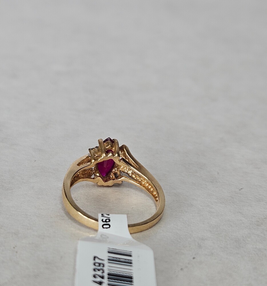 10K Yellow Gold Marquise Ruby Diamond Cocktail Split Shank Ring Size 6.25