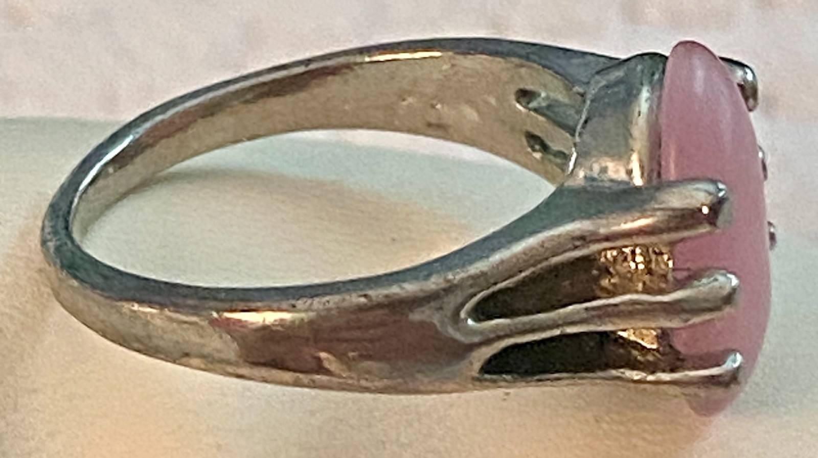 Silver Tone Pink Oval Cabochon Split Band Statement Ring Size 7