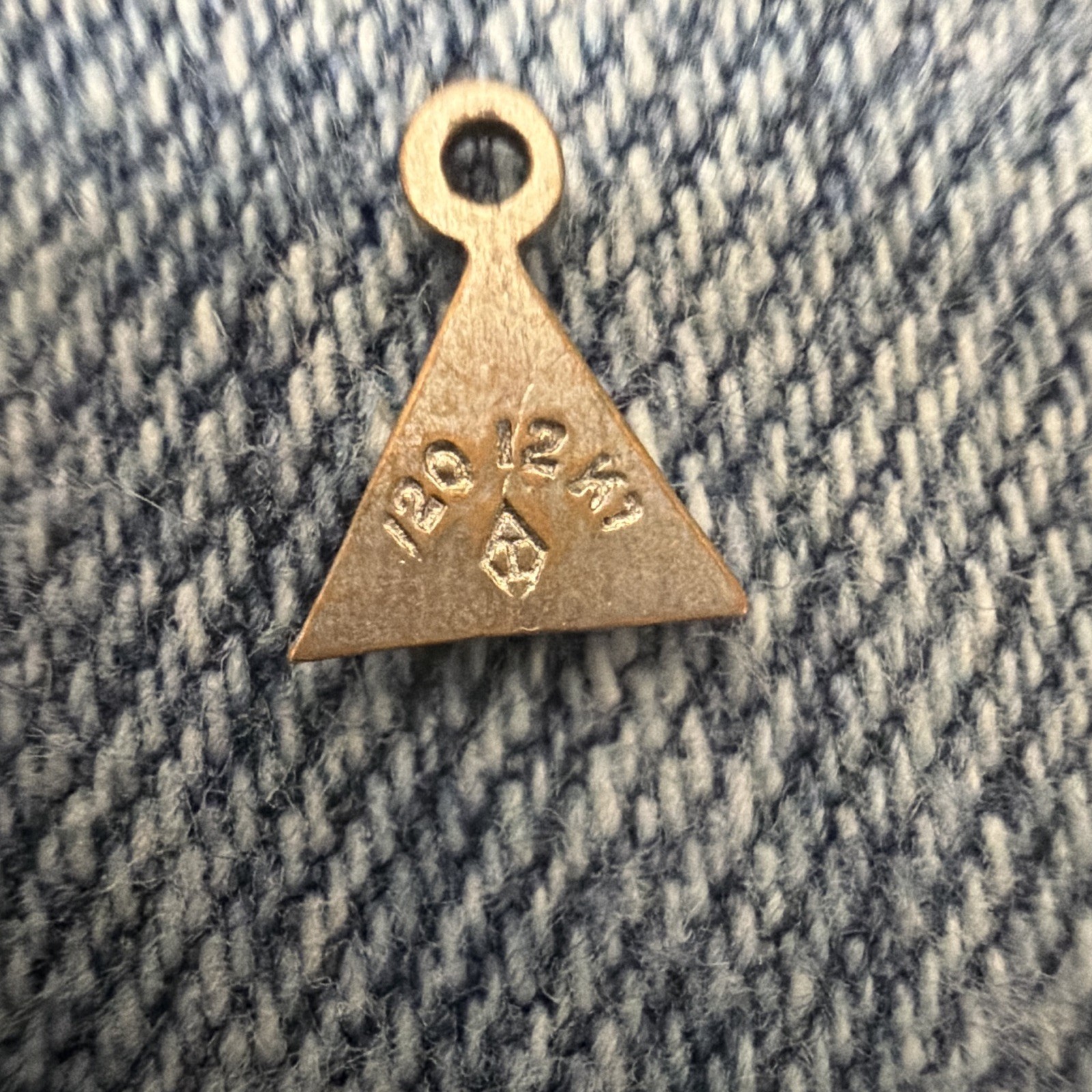 Vtg 12K Gold Filled Angel Medal Charm 1/20 12KT Vos Filiae Singing Angels