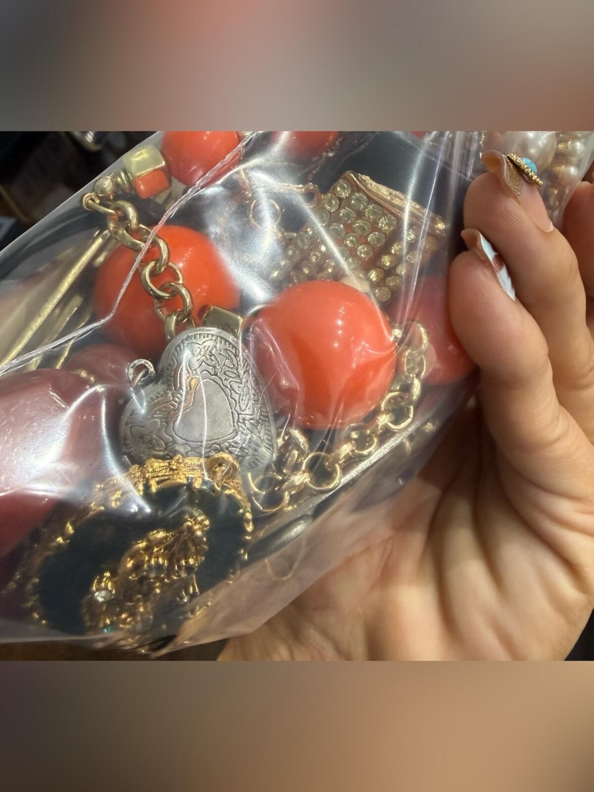Vintage Mix Estate Jewelry Lot Silver Gold Tone Scrap Hobby Repair Mystery Bag