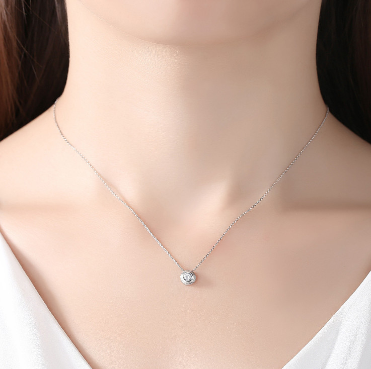 925 Sterling Silver Round CZ Solitaire Anniversary Wedding Pendant Necklace PE39