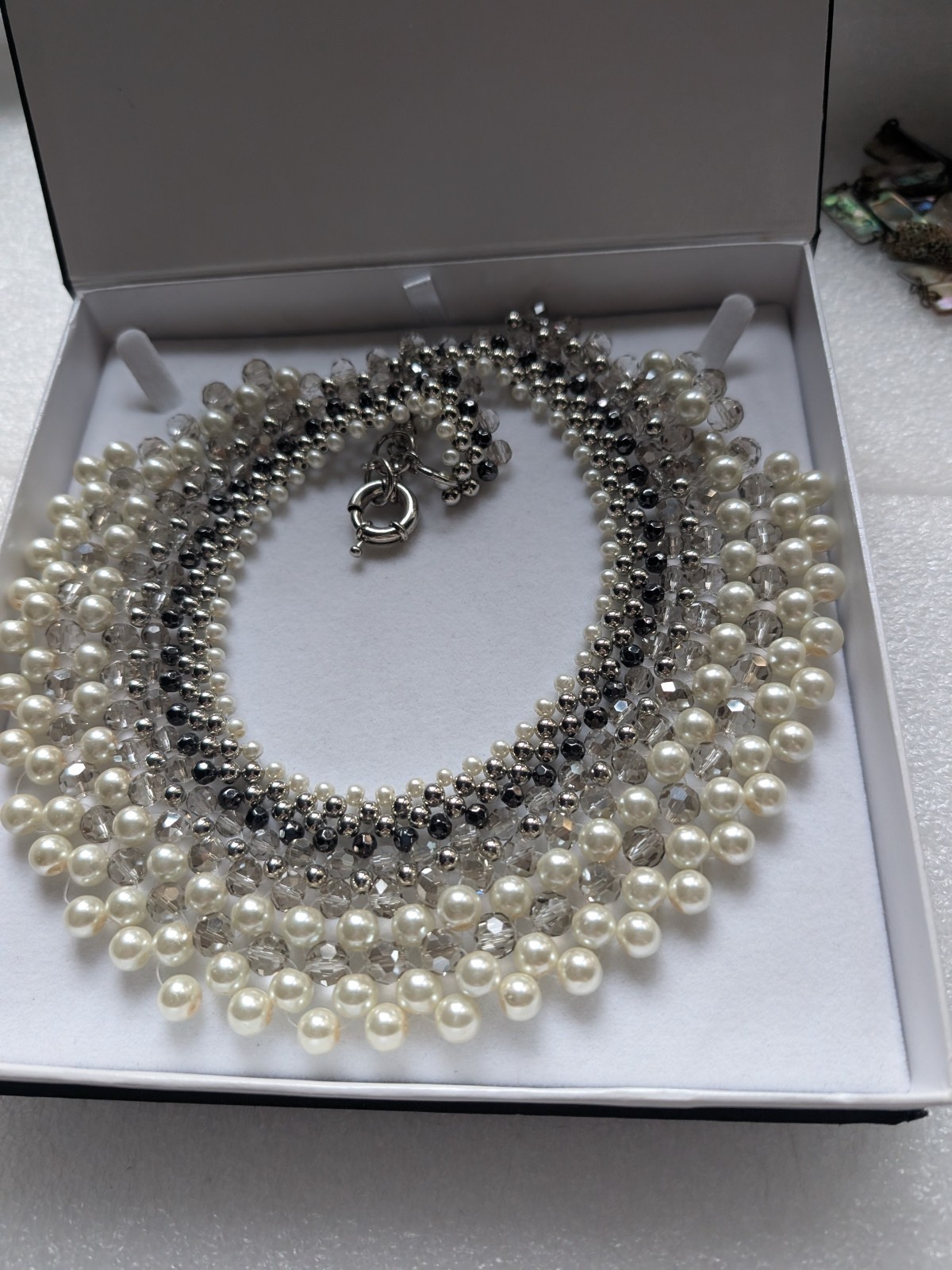 Statement Oasis Beaded Choker/Collar Necklace Silver Tone Pearl+ 18″ Long & 140g