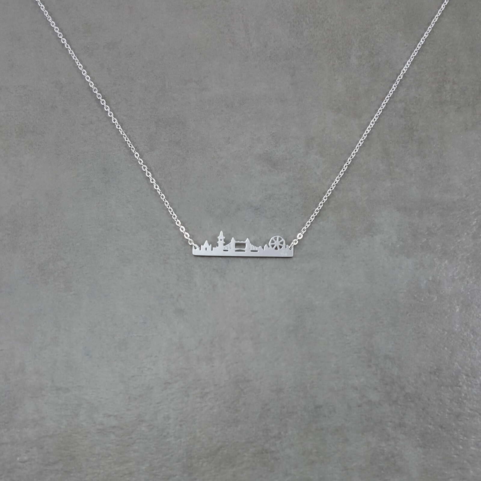 London SILVER Plated Necklace City Big Ben London Eye Europe Gift Box Travel