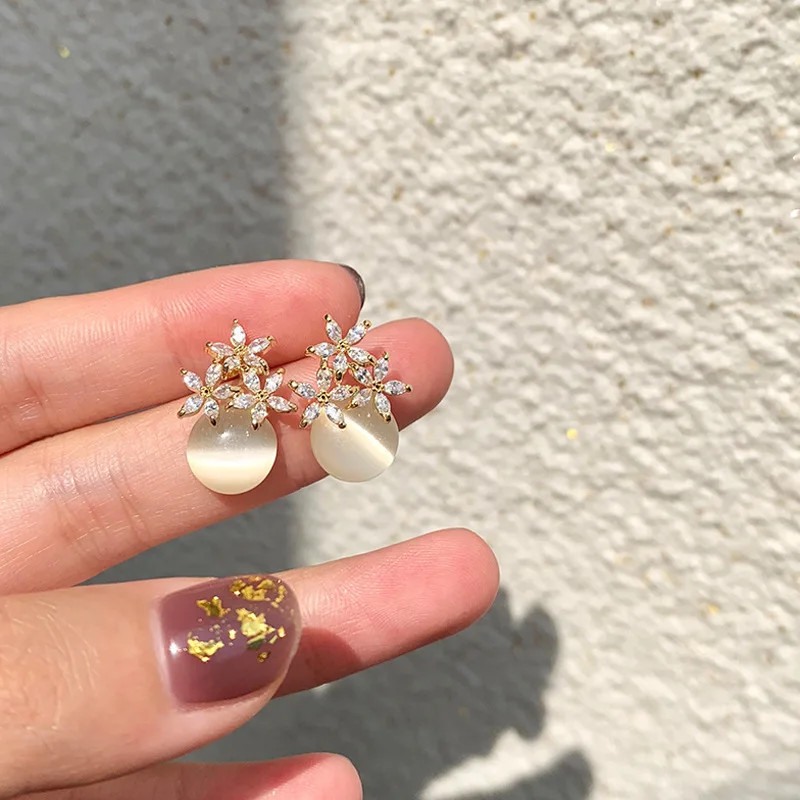 Flower Rhinestones Opal Stud Earrings for Women Small Exquisite Sweet Advanced E