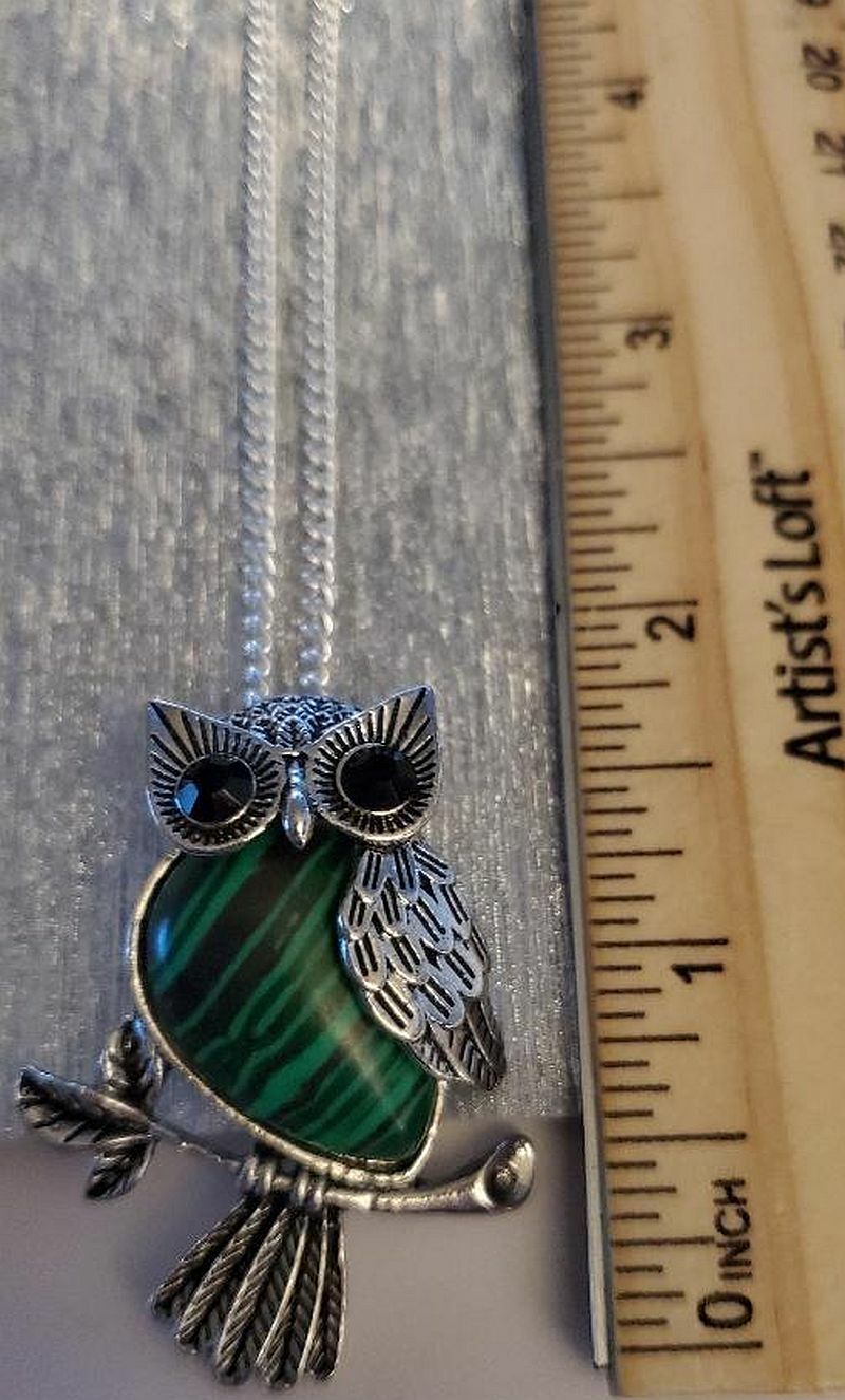 MAN-MADE MALACHITE TIBETAN SILVER OWL CHARM PENDANT NECKLACE