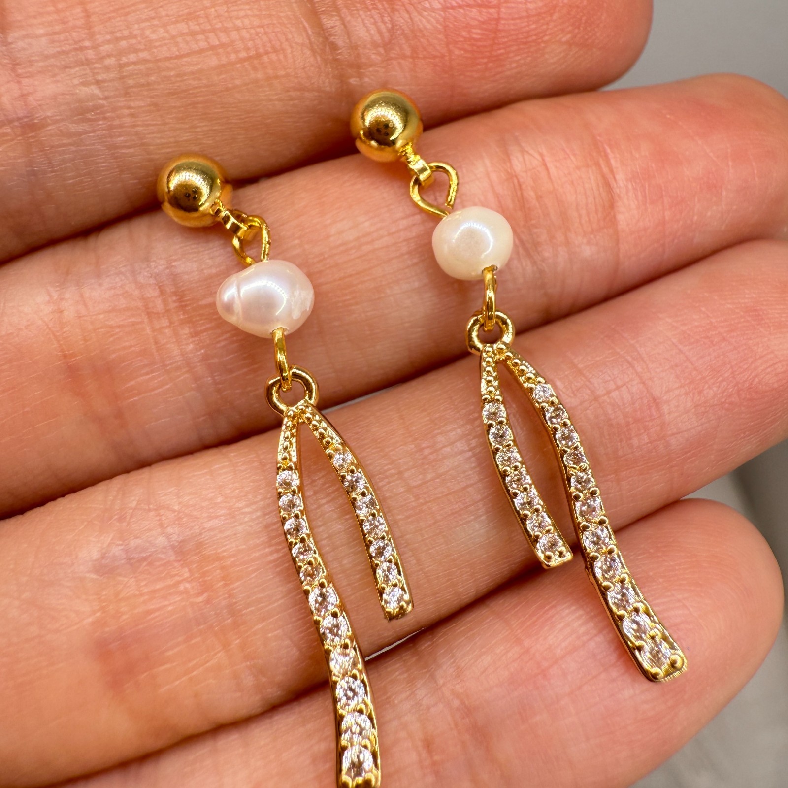 Natural Freshwater Pearl Earrings 14K Gold Plated Ribben Zircon Drop Handmade