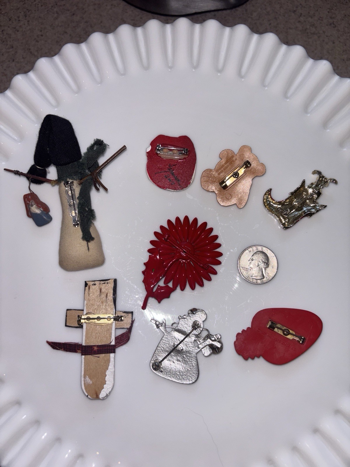 Christmas Pins Collection Lot Of 8~Enamel Wood Metal Plastic Fabric – Vintage