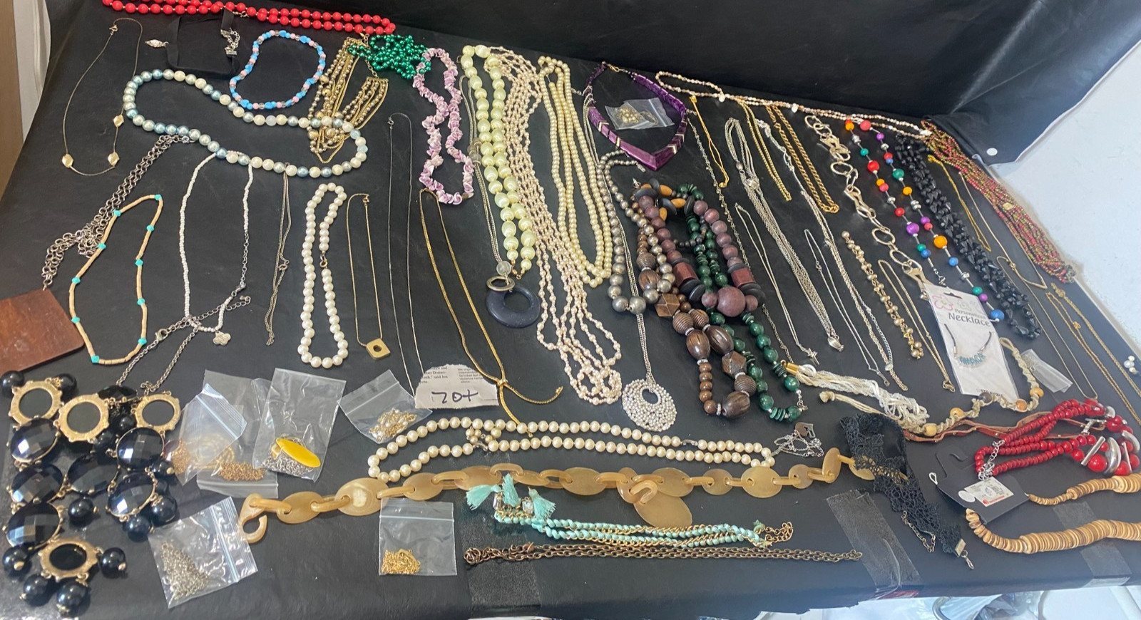 estate mix necklace jewelry lot 70+ units chain bead pendant etc.