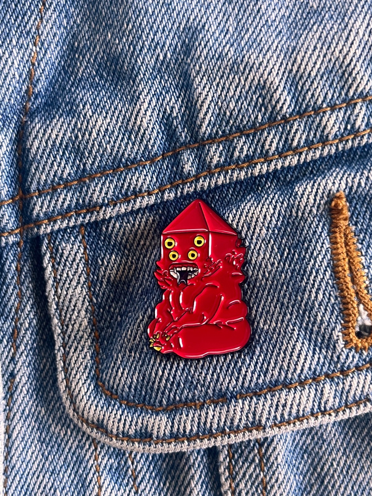 Adventure Time – Golb – Enamel Pin / Badge – Excellent Condition