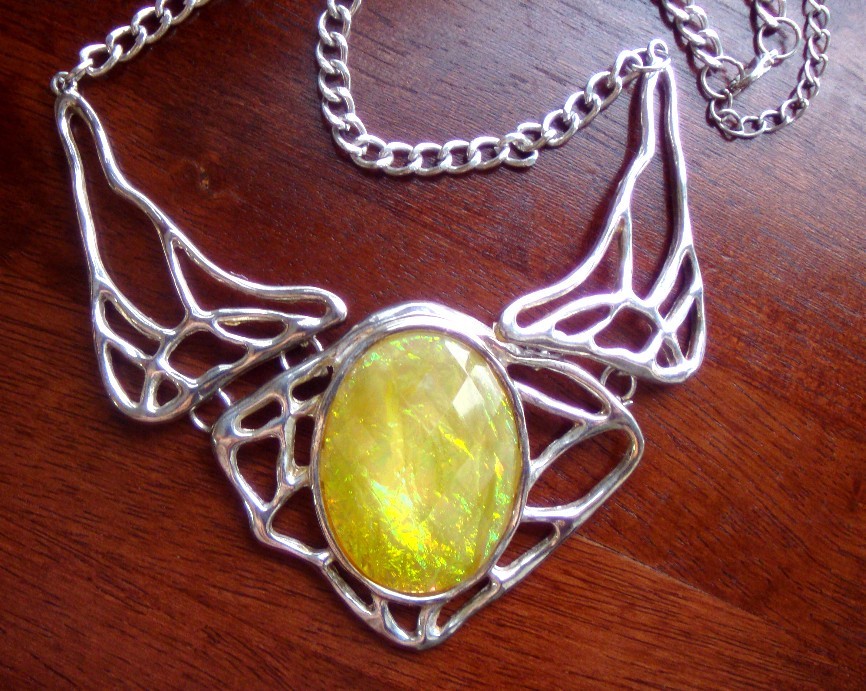 Angel Wing Yellow Faceted Pendant Necklace