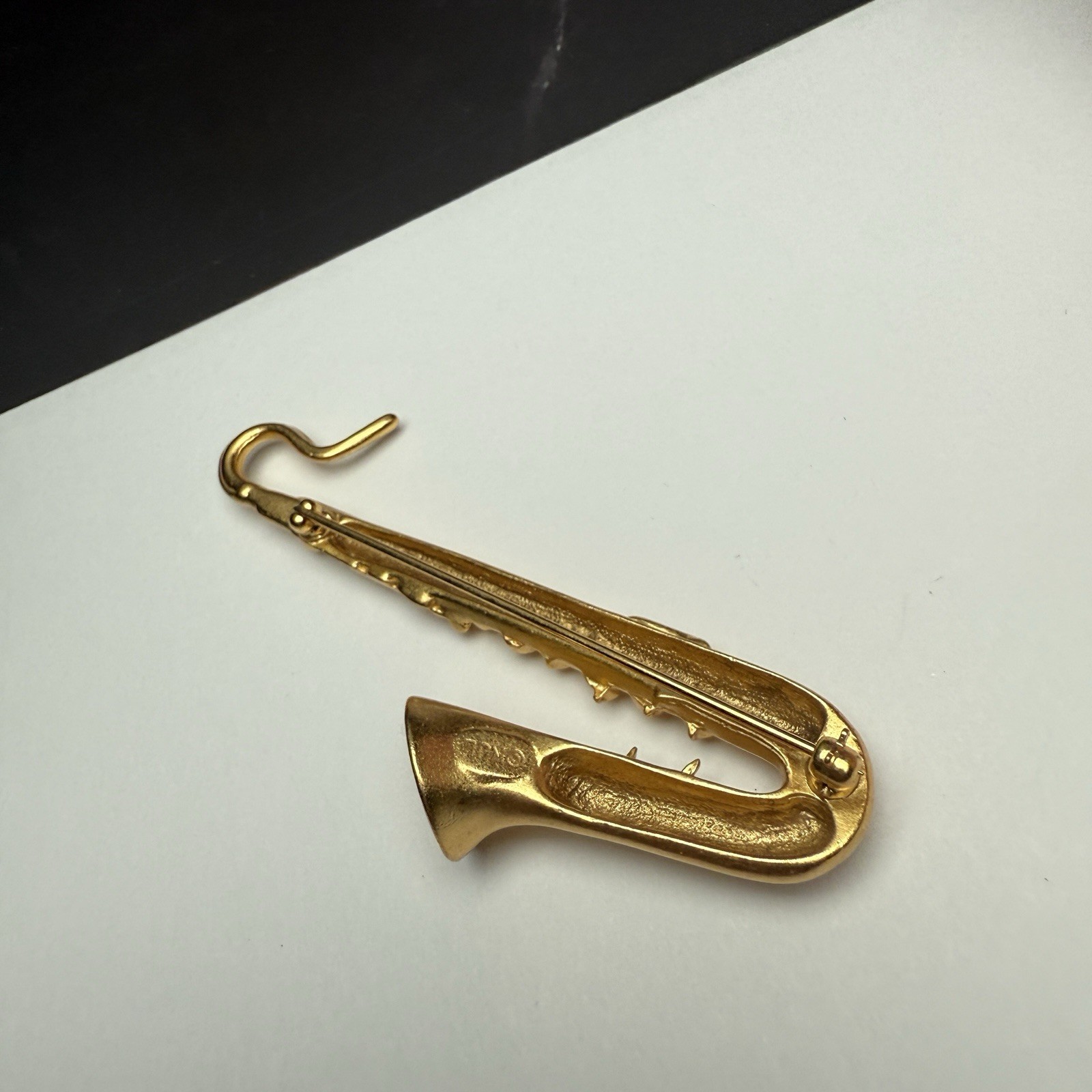 Signed KJL Gold Tone Saxophone Musical Instrument Brooch Pin Kenneth Jay Lane