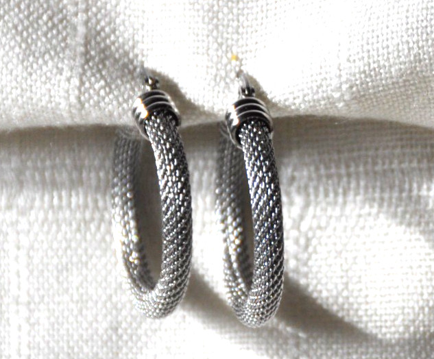 PRETTY SILVER TONE MESH 1 1/4 INCH HOOP EARRINGS, PIERCED