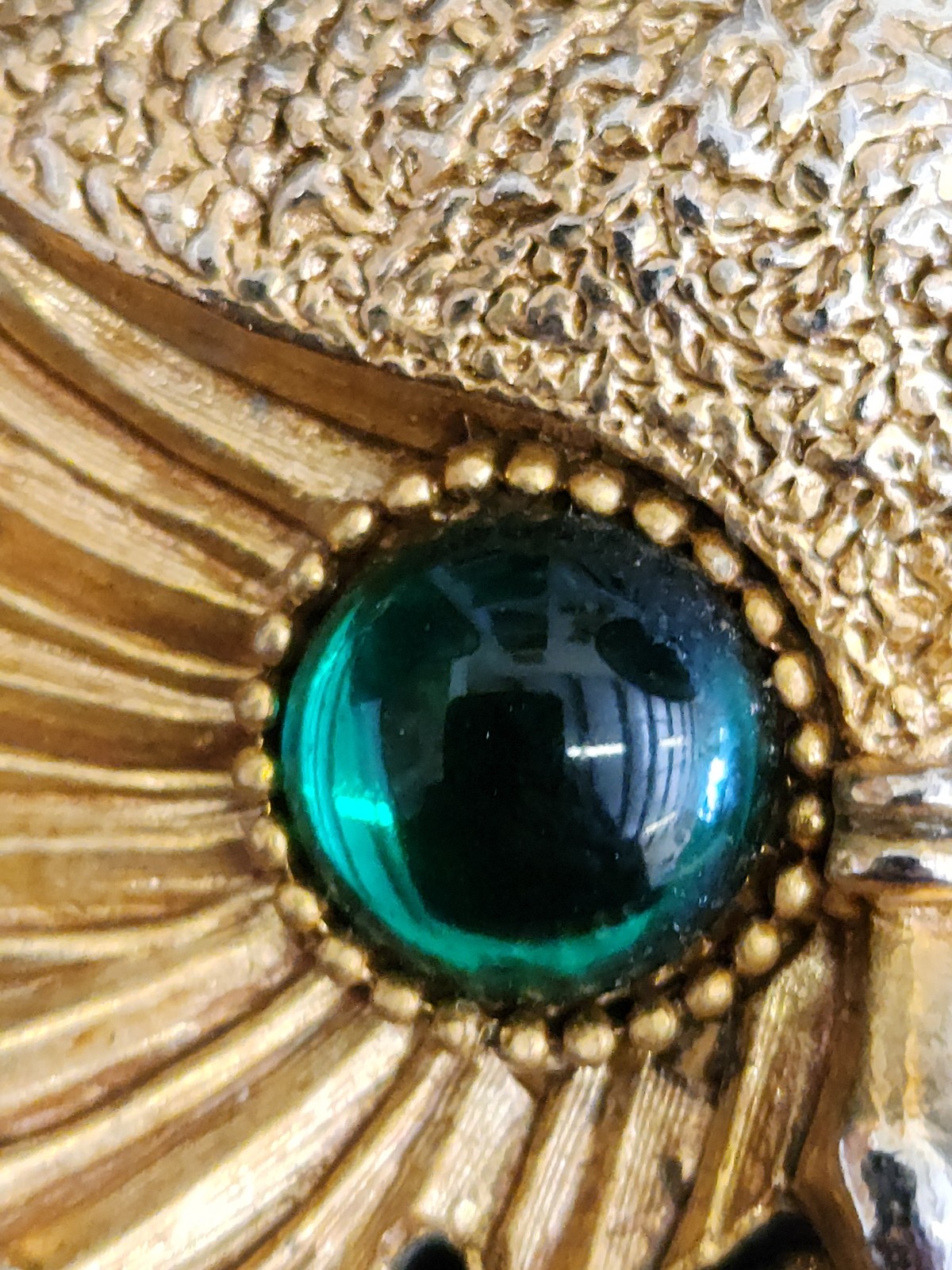 Possibly marked Owl Necklace but not sure – Gold Colored – See pictures