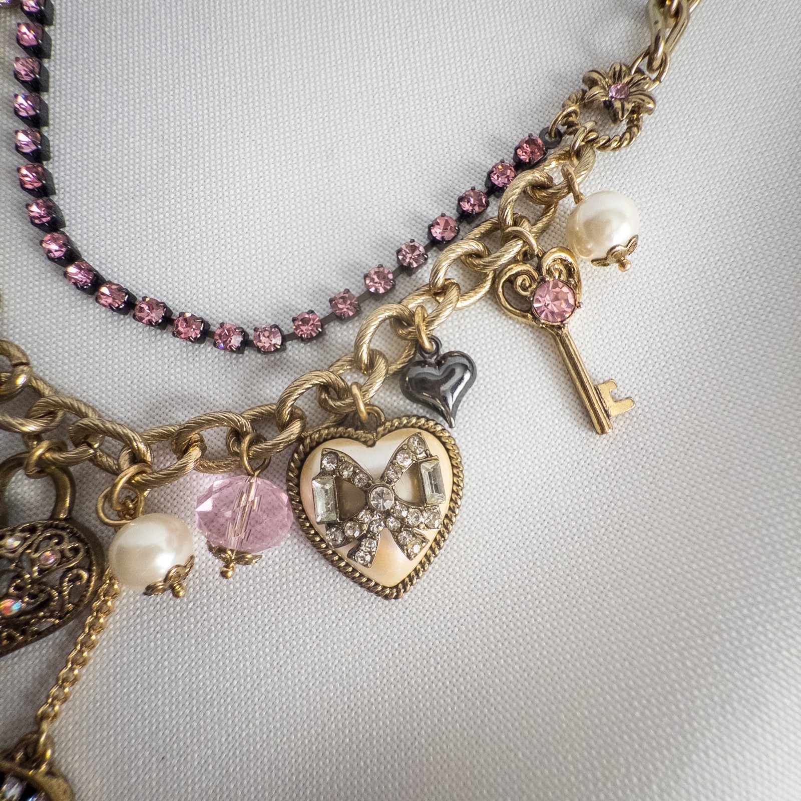 Betsey Johnson Love Birds Key Heart Pink Lock Flower Pearl Bead Necklace Rare