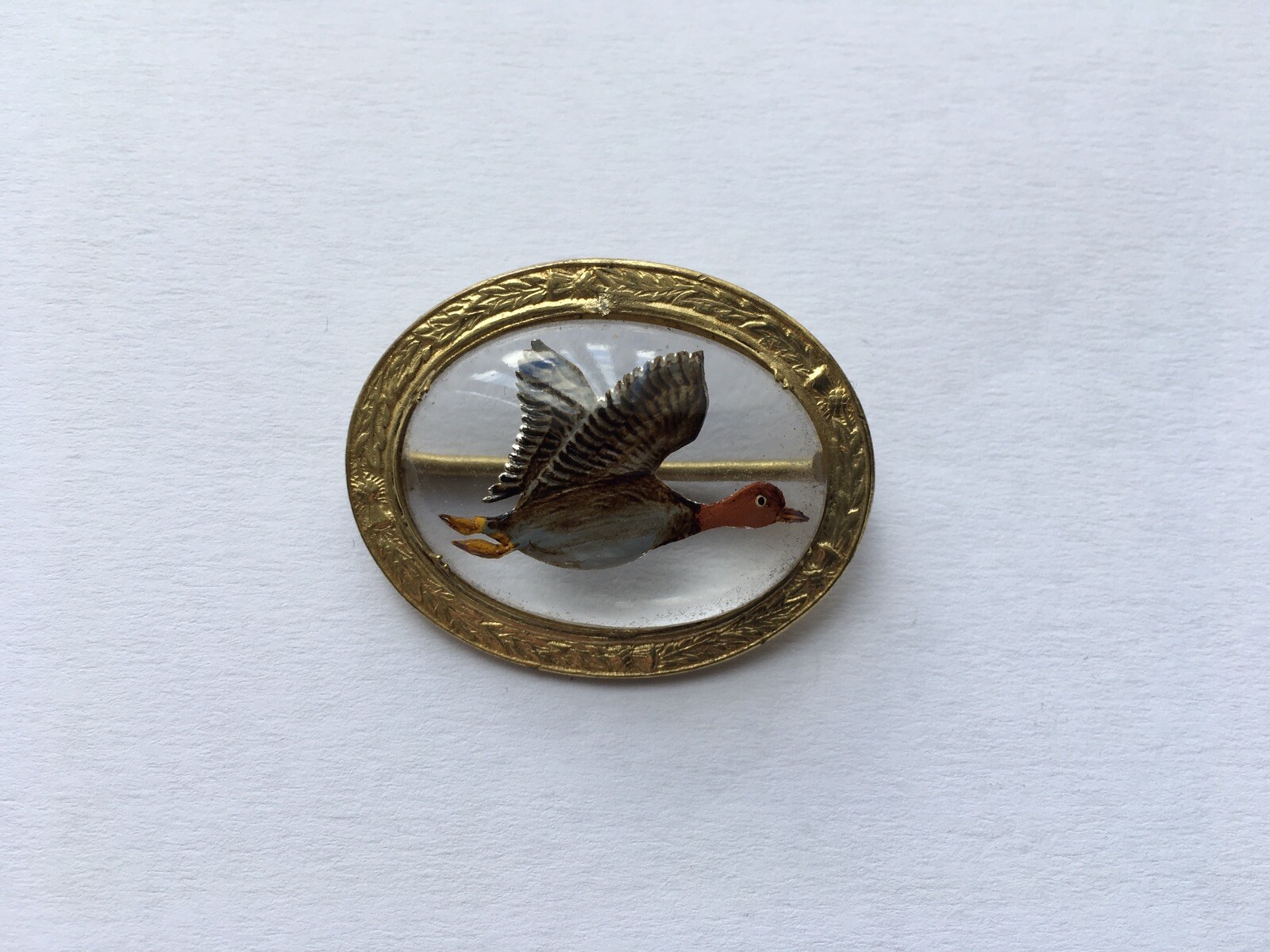 C1930s VINTAGE MALLARD DUCK IN FLIGHT ROCK CRYSTAL OVAL MIZPAH MADE PIN BROOCH