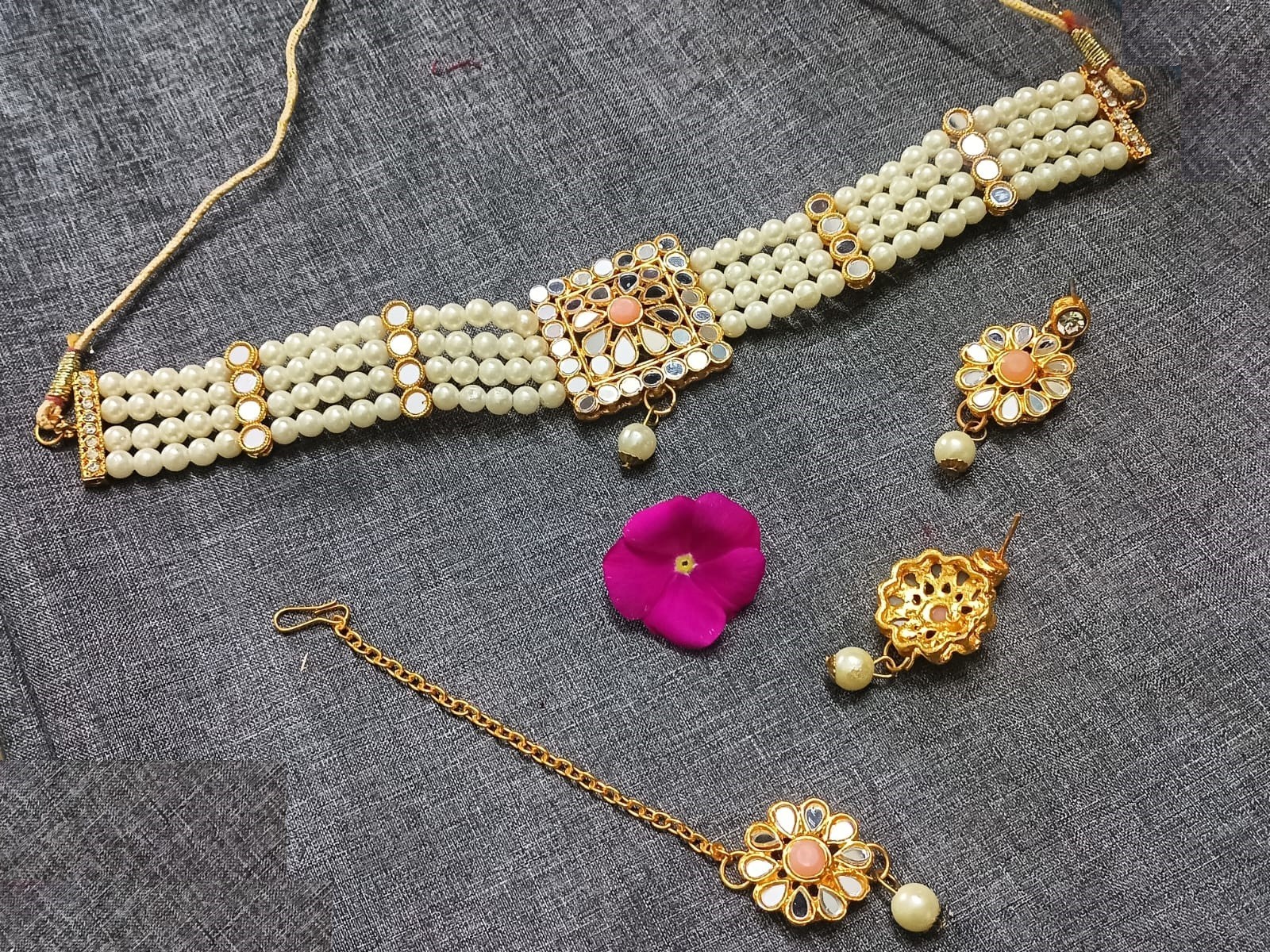 JAYWAR Pearl Mirror Kundan Choker Set with Earrings & Maang Tikka Bridal Jewelry