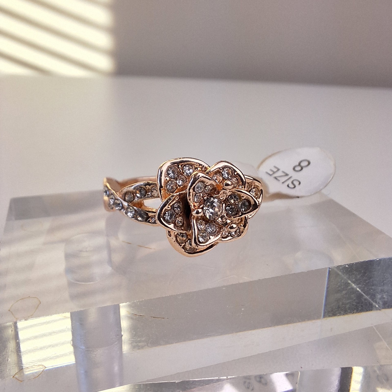 Rose Gold Color Flower Rhinestone Cluster Ring Womens Size 8