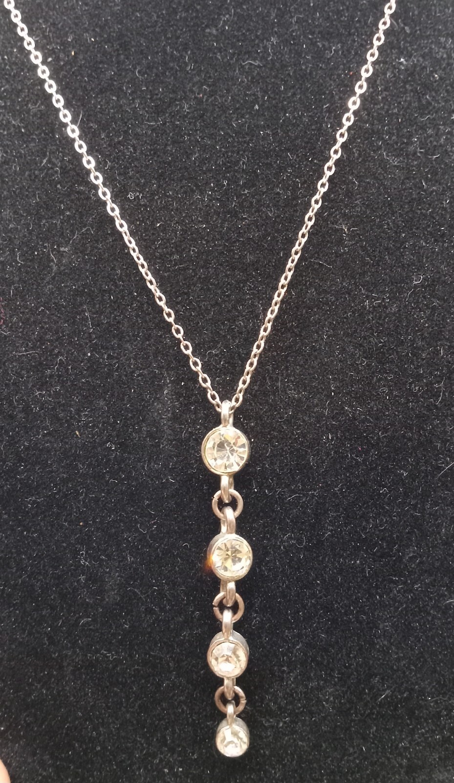 Silver Tone Glass Crystal Dangle Drop Pendant Necklace 16″ #610