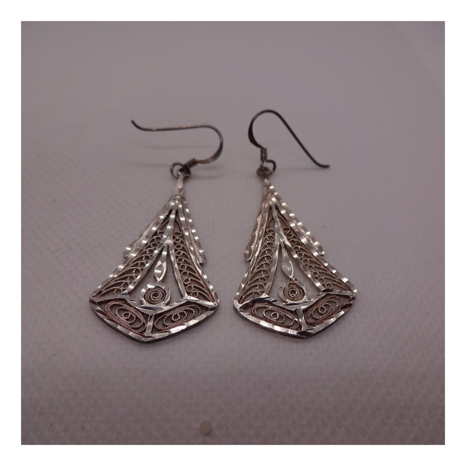 Vintage Sterling Silver Filigree Dangle Earrings Ornate Fan Drop 1.75″