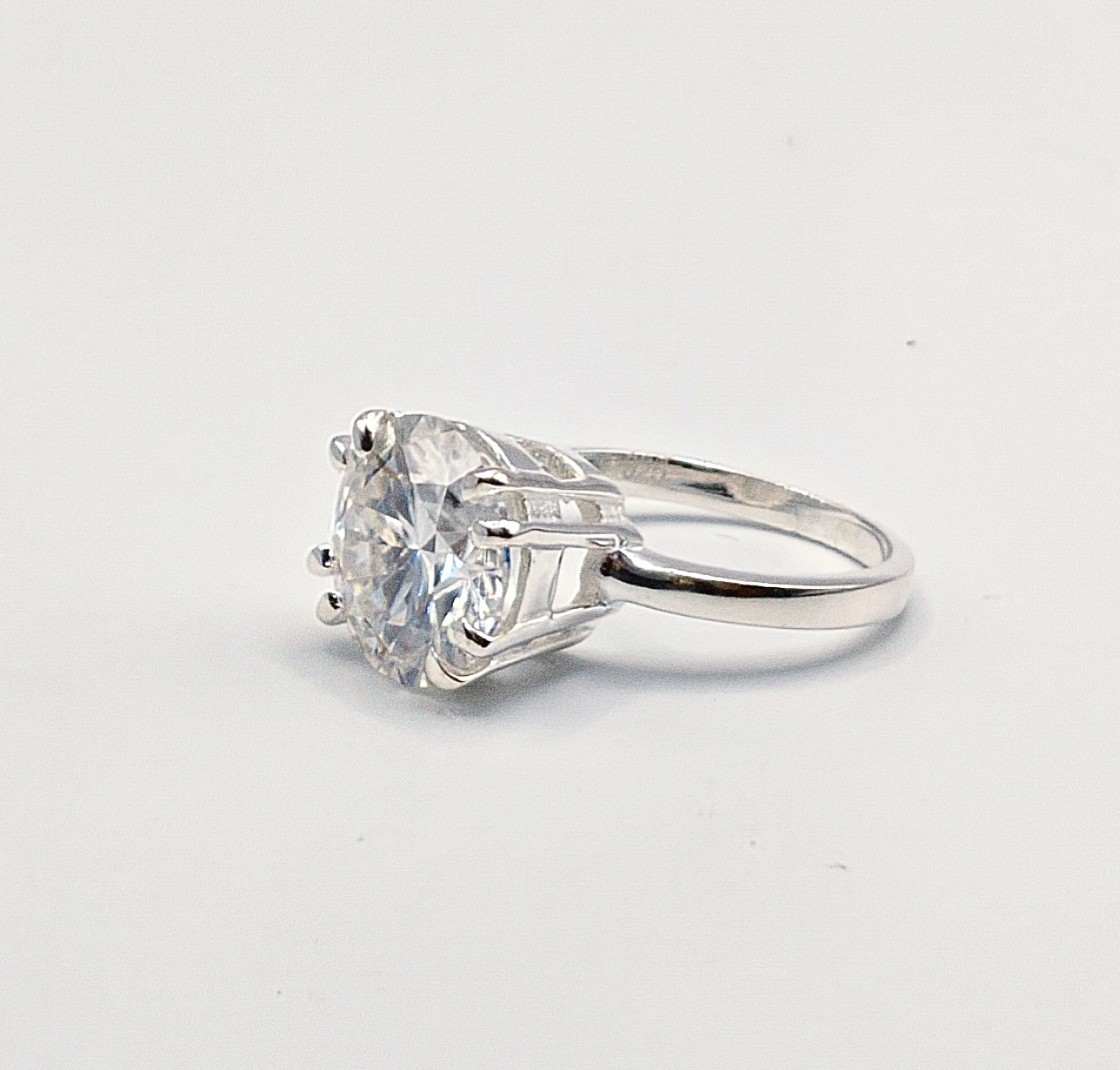 6.0 ct certified treated white diamond ring in 925 silver for women